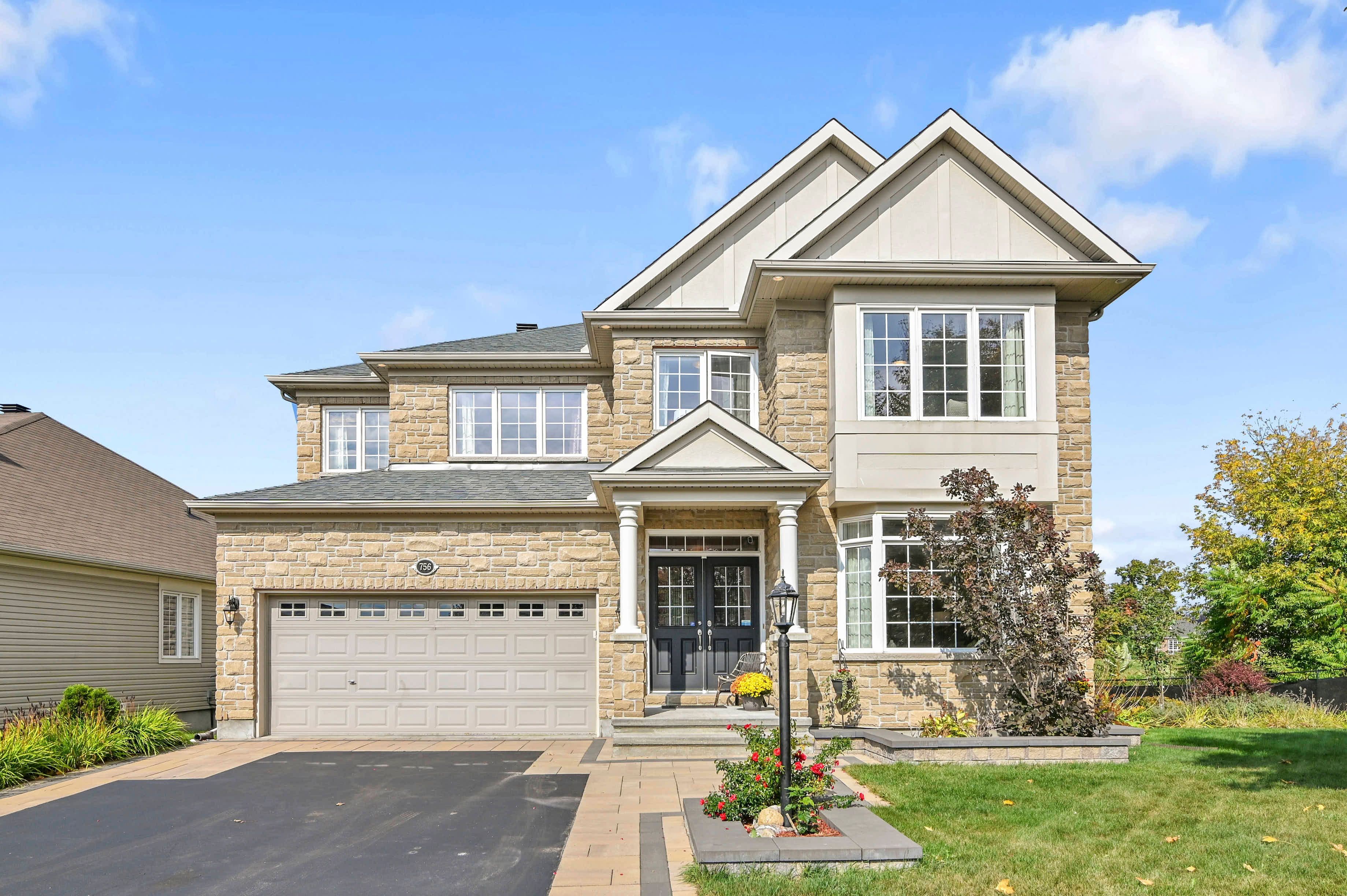 756 Kilbirnie Drive, Barrhaven, ON K2J 0M2