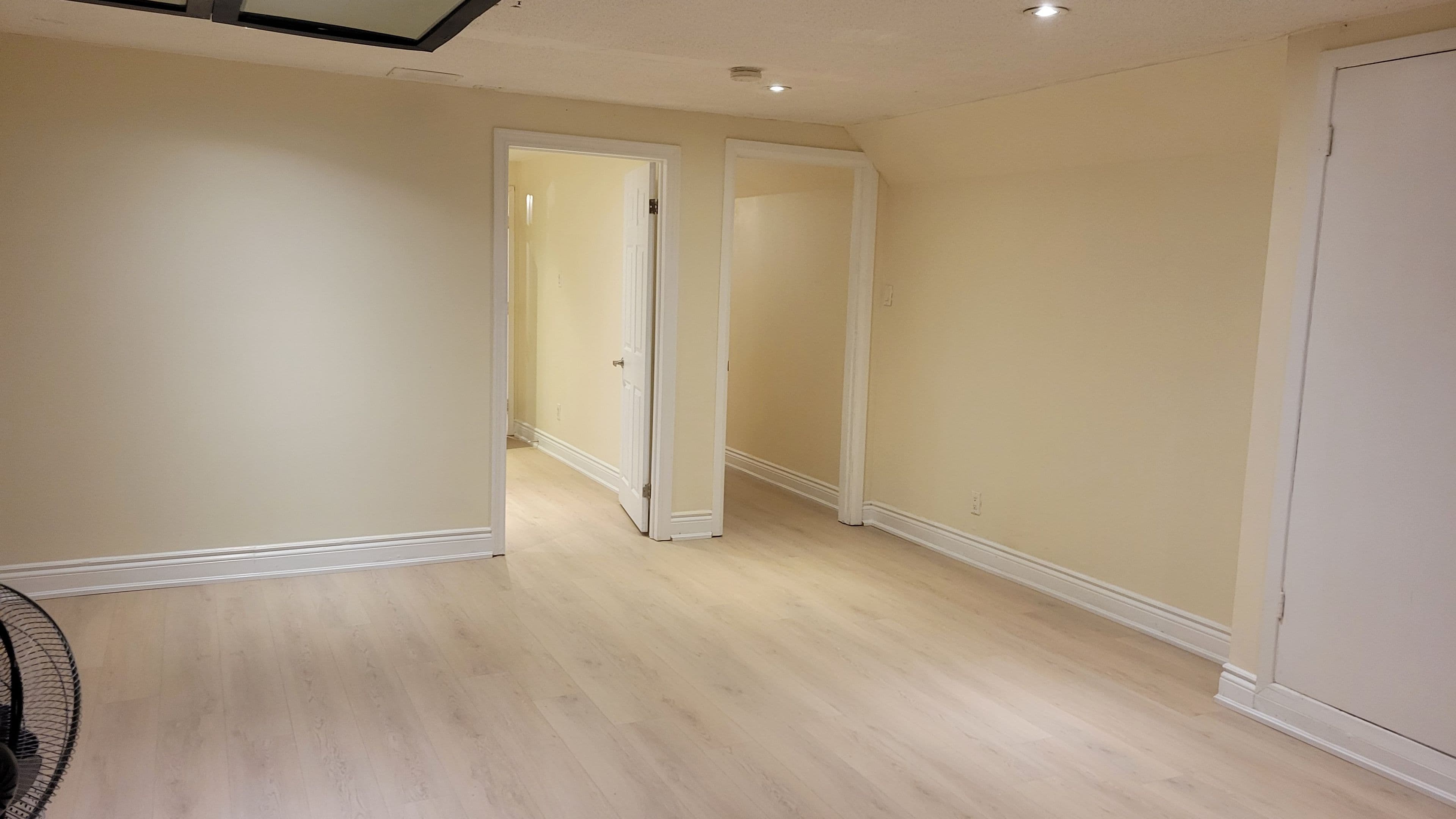 181 Augusta Avenue Lower, Toronto C01, ON M5T 2L4