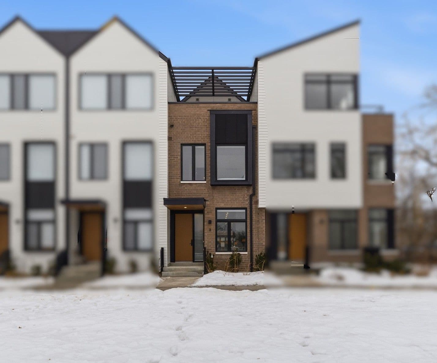 10 Lou Parsons Way 2, Mississauga, ON L5H 0B2