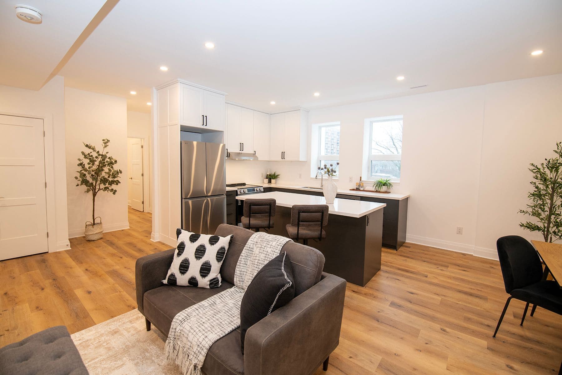 425 Dundas Street 201, London East, ON N6B 1V9