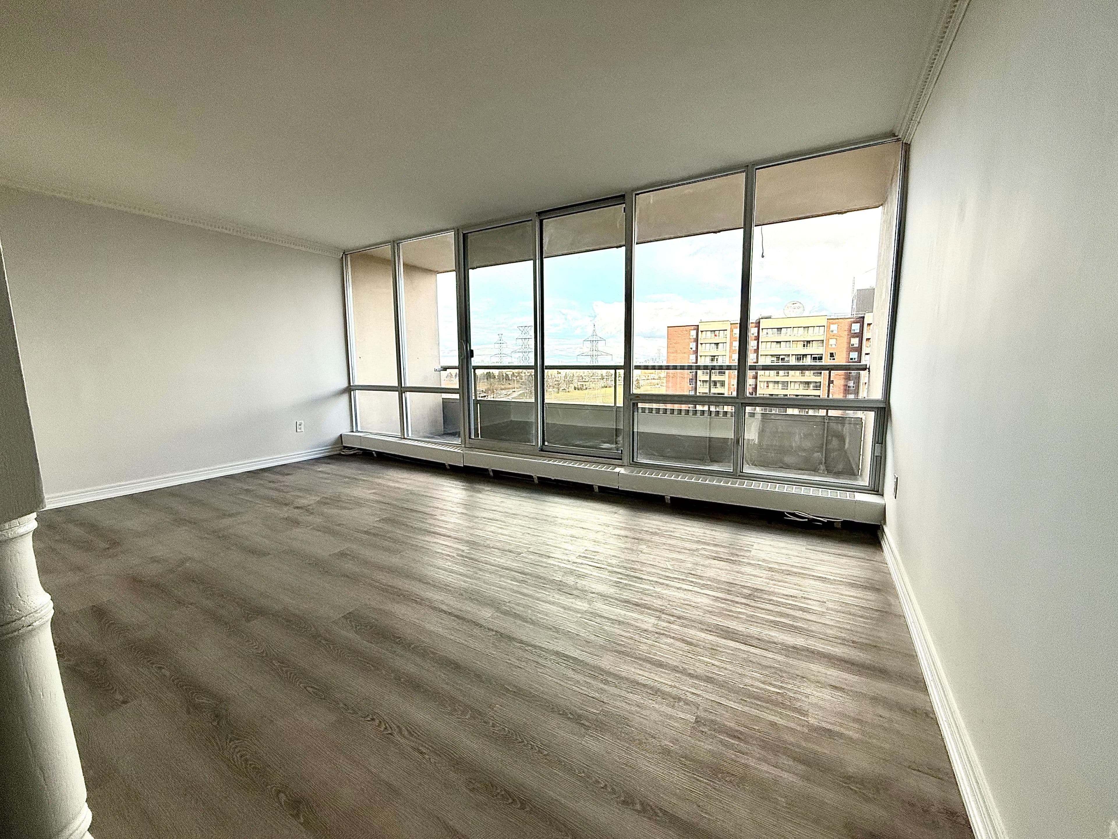 25 Four Winds Drive 906, Toronto W05, ON M3J 1K8