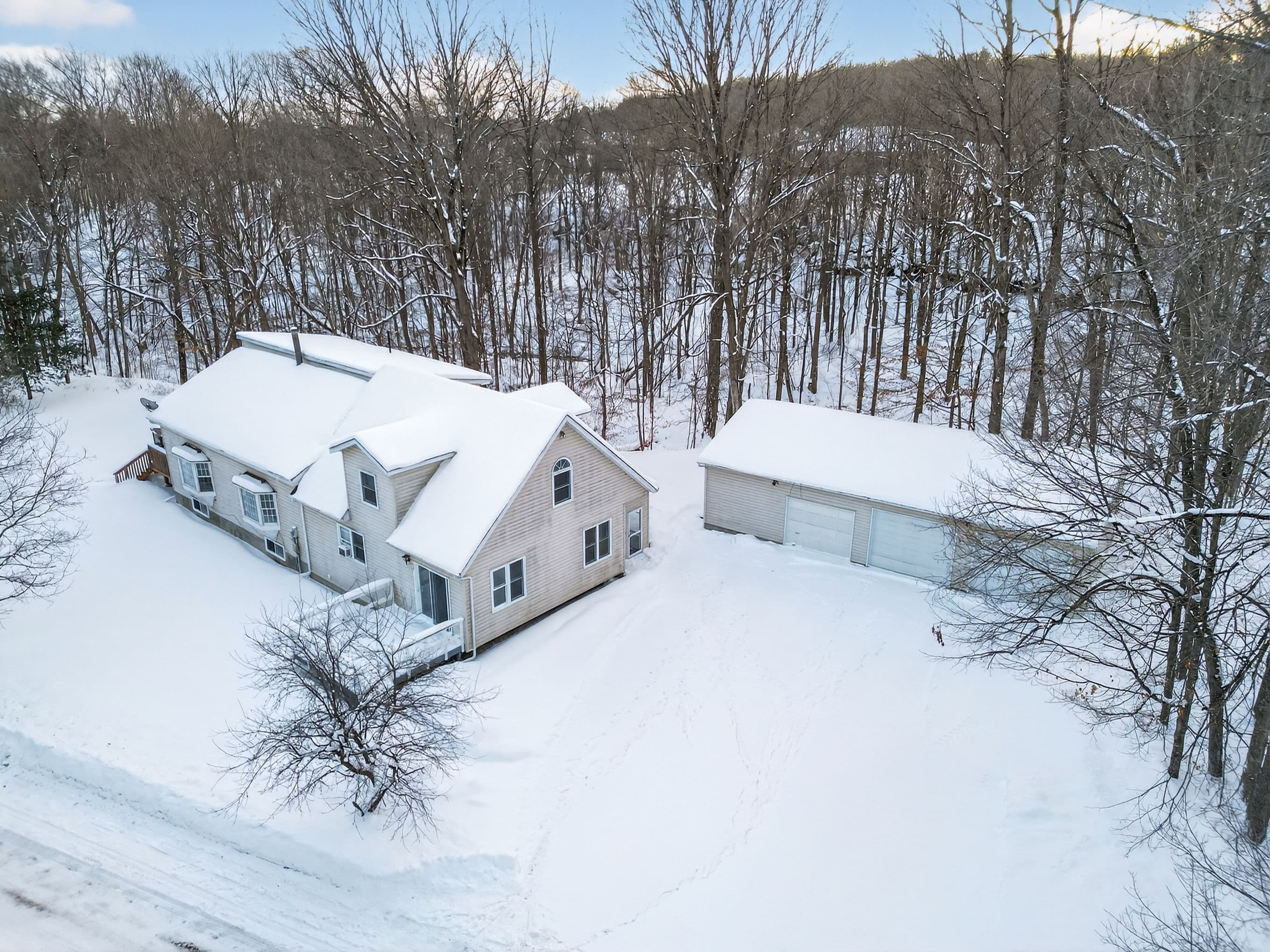 3961 Waterfall Lane, Frontenac, ON K0H 1W0