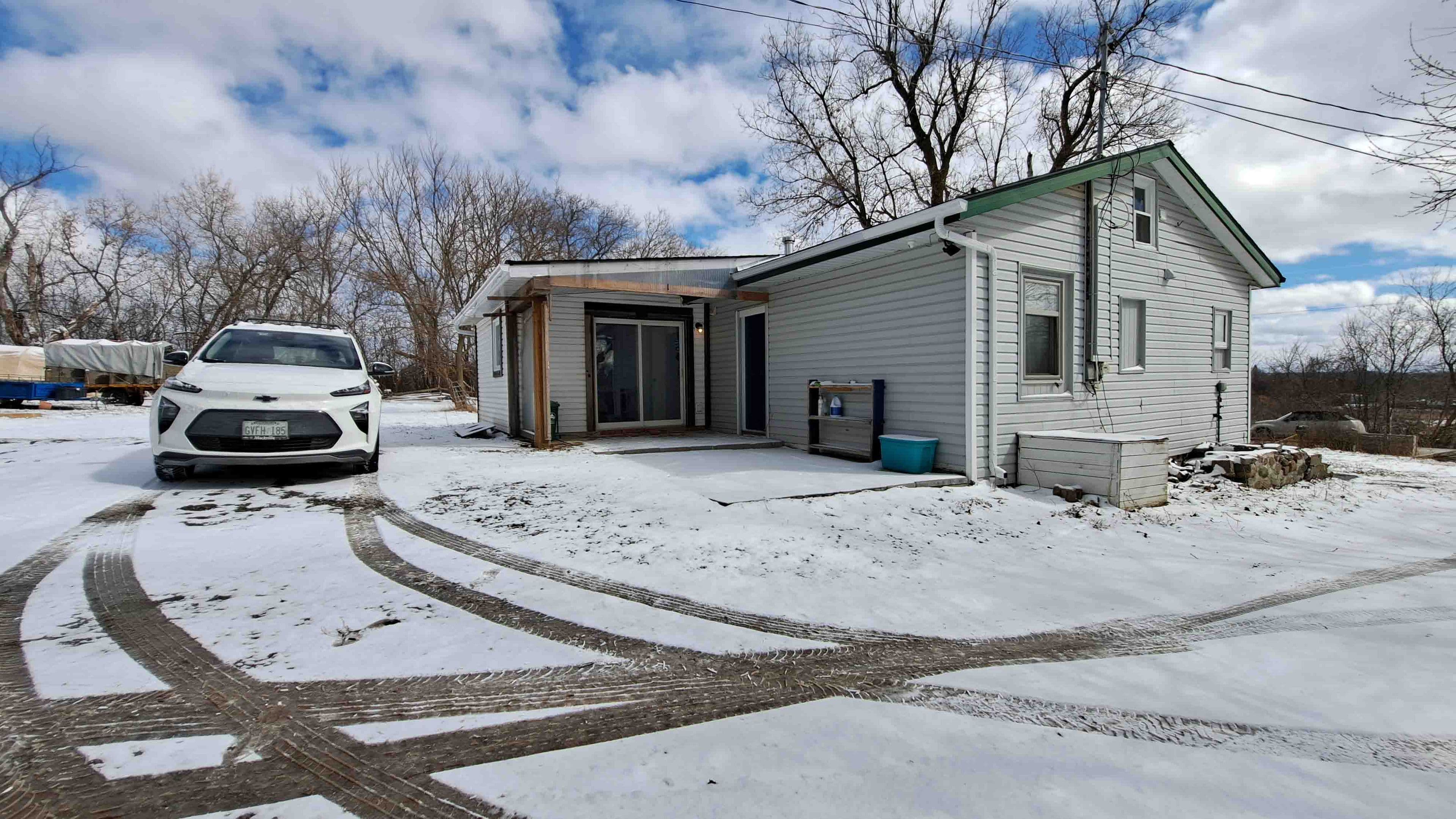 246 Old Homestead Road N, Georgina, ON L4P 3C8