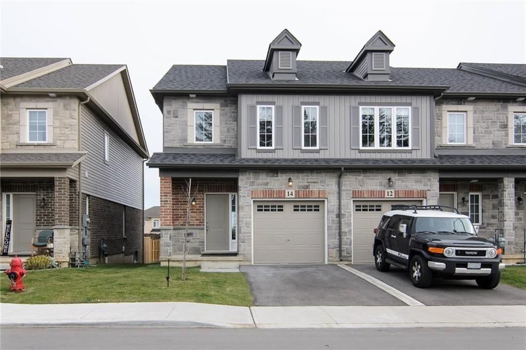 14 Cleland Avenue, Hamilton, ON L9K 0J9