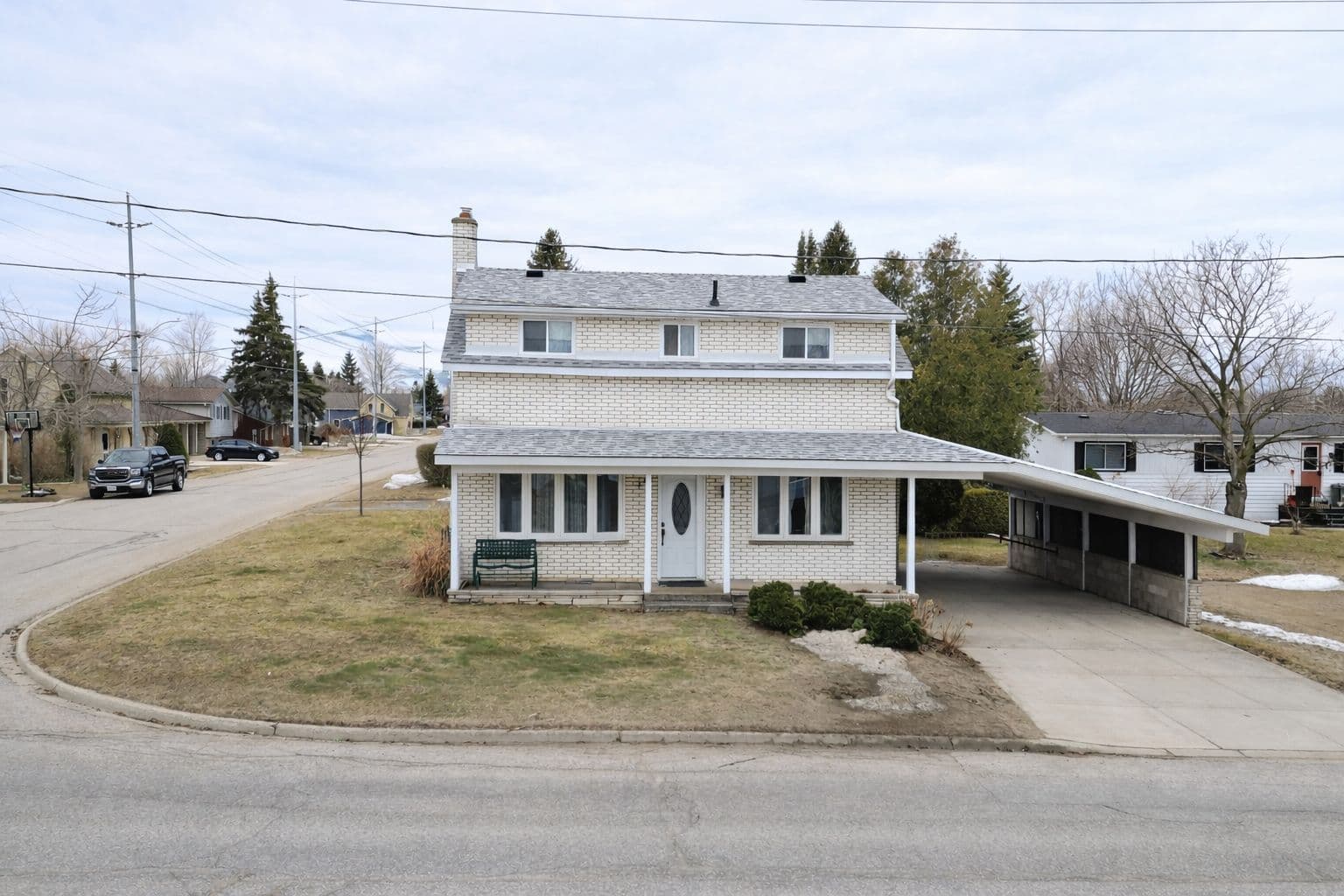 350 St Albert Street, Kincardine, ON N2Z 2T8