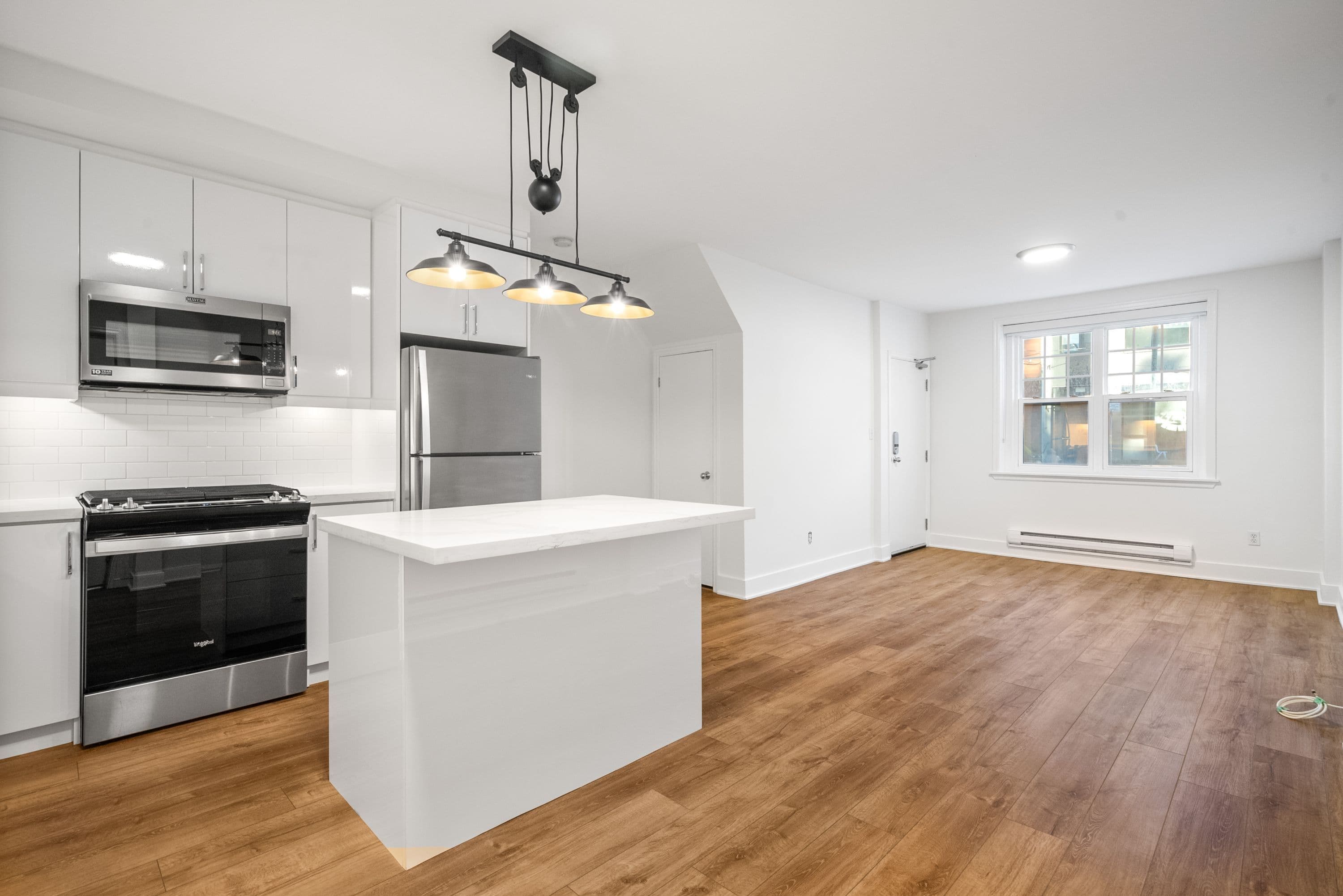 2461 Queen Street E 7A, Toronto E02, ON M4E 1H8