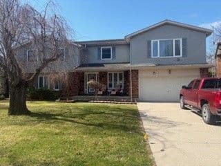 25 Spring Place, Chatham-Kent, ON N7L 4N8
