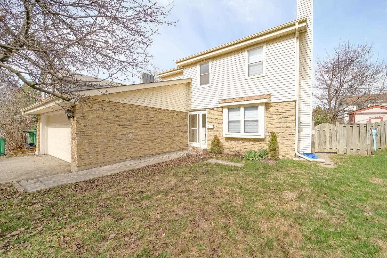 64 Somerset Drive, Brampton, ON L6Z 1C5