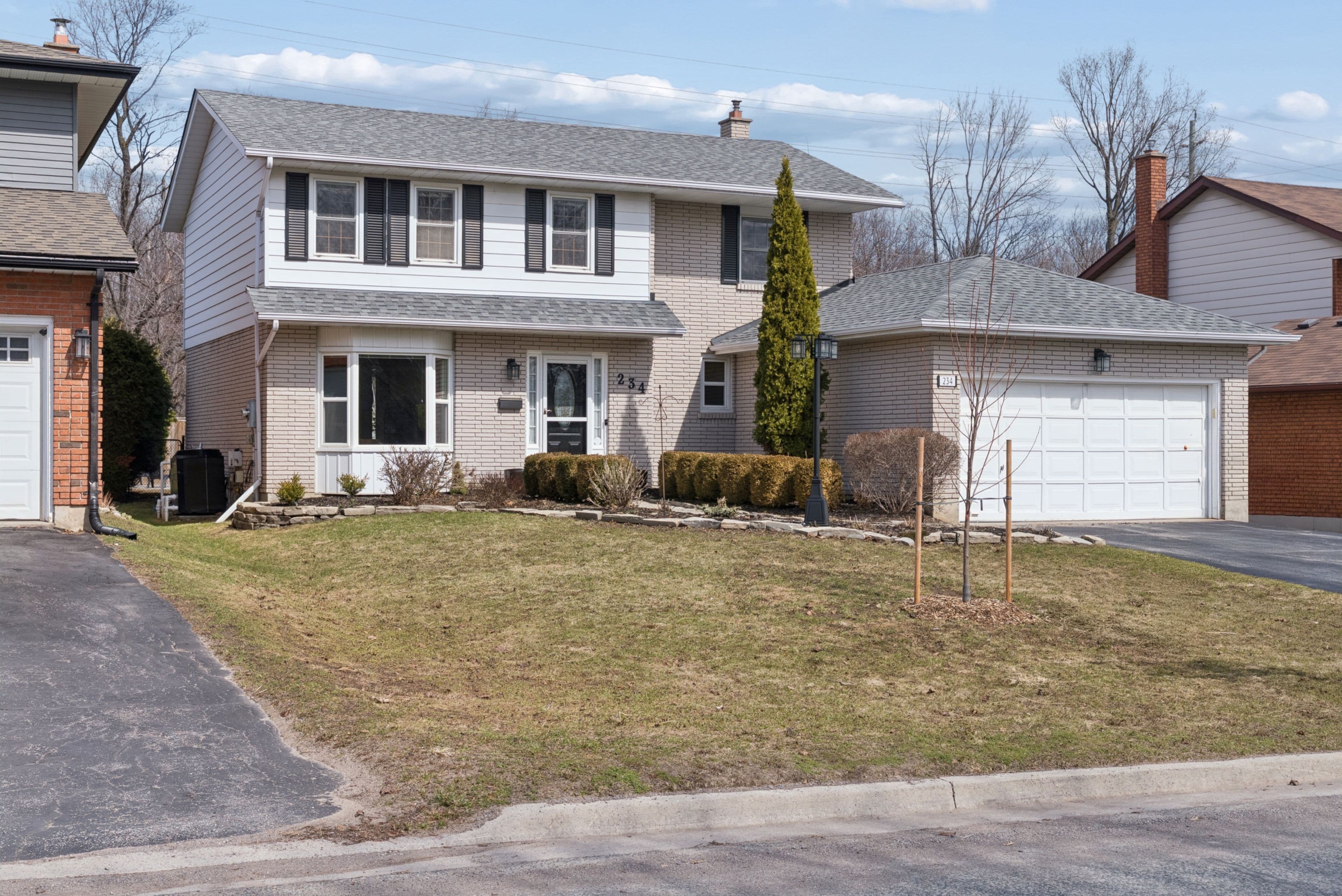 234 Ridgewood Road, Peterborough, ON K9J 8A3