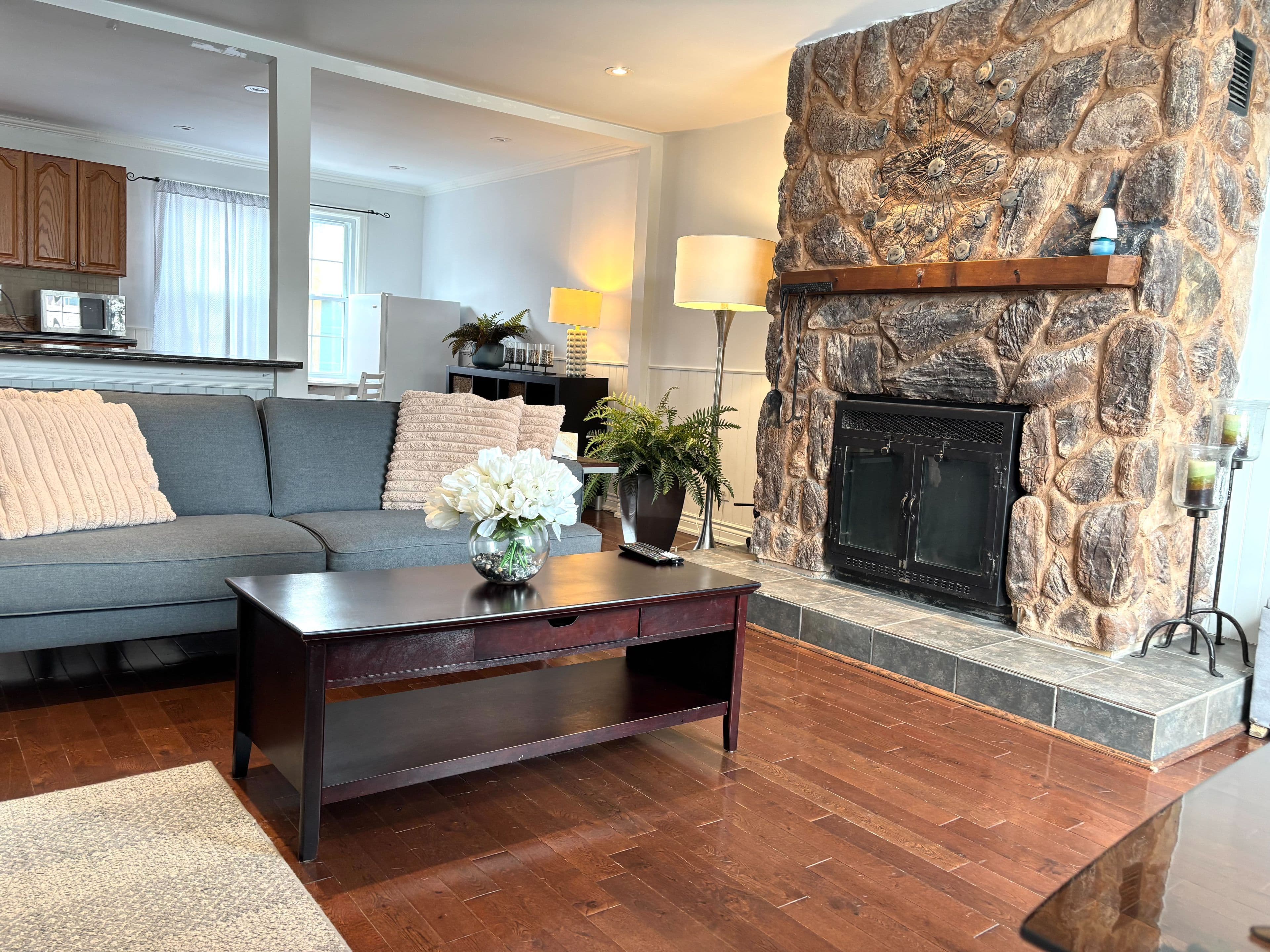 2958 KING Street, Caledon, ON L7C 0R3