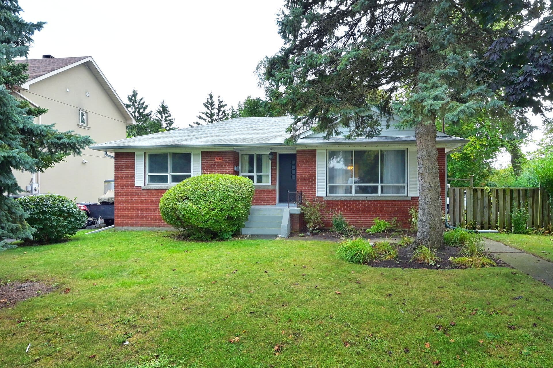 1238 Claredale Road, Mississauga, ON L5G 1T9