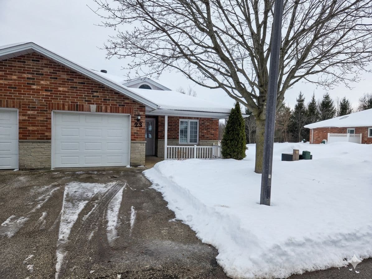 275 Huron Street 23, Clearview, ON L0M 1S0