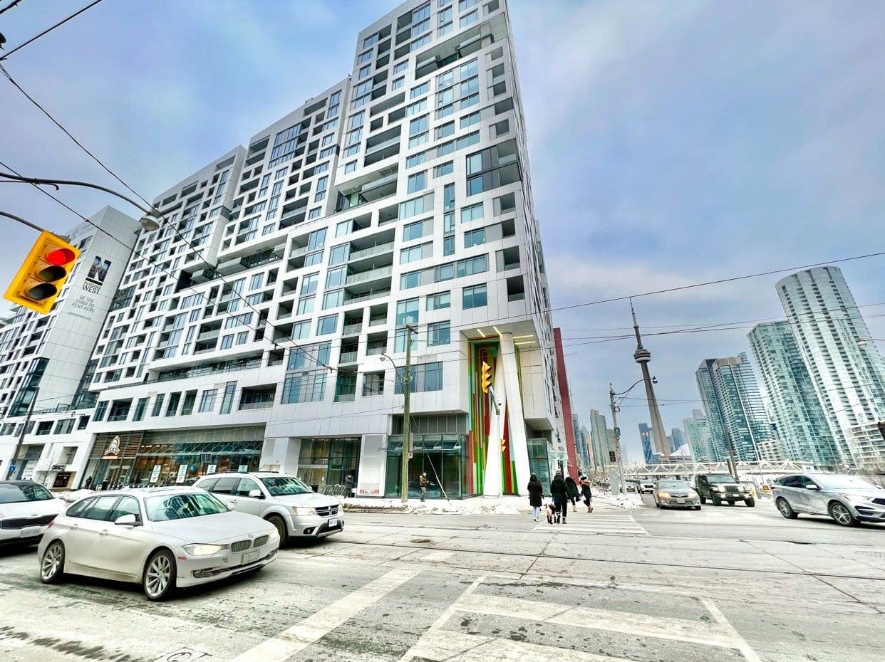 27 Bathurst Street 501W, Toronto C01, ON M5V 0R1