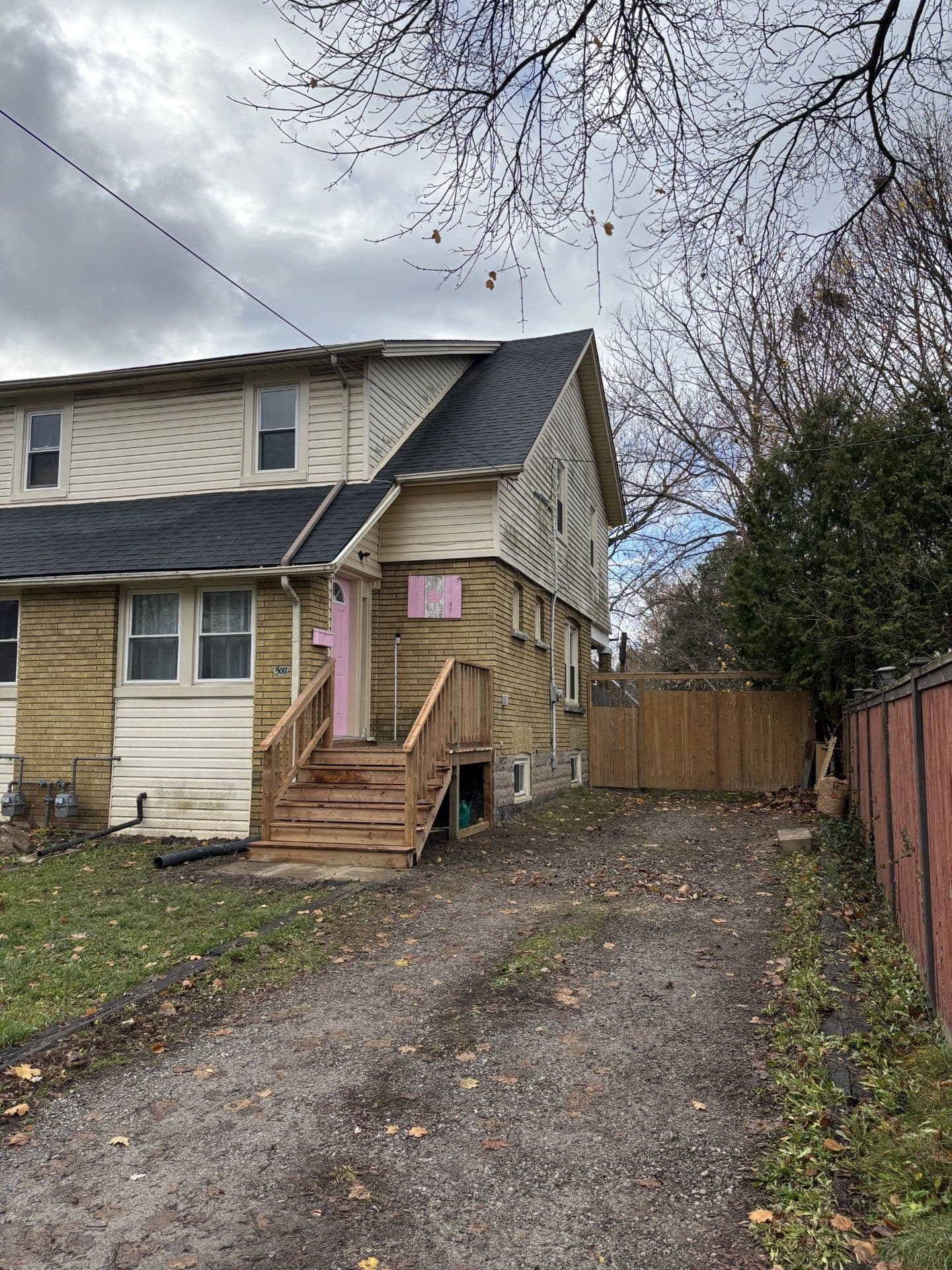 5011 Fifth Avenue, Niagara Falls, ON L2E 4S6