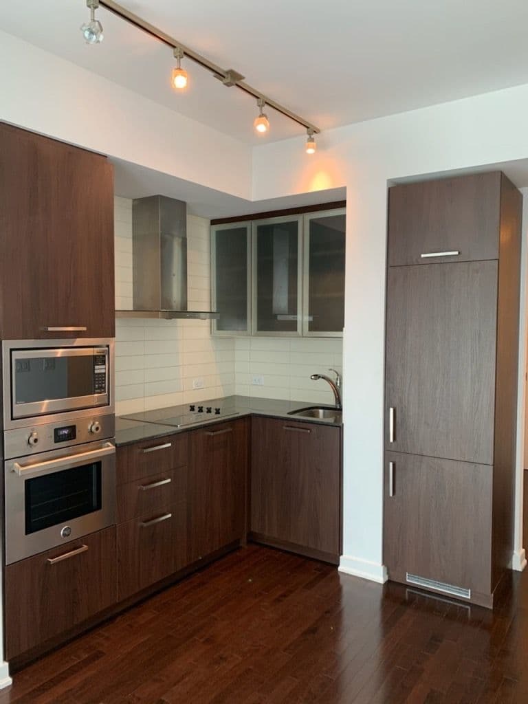 14 York Street 3210, Toronto C01, ON M5J 0B1