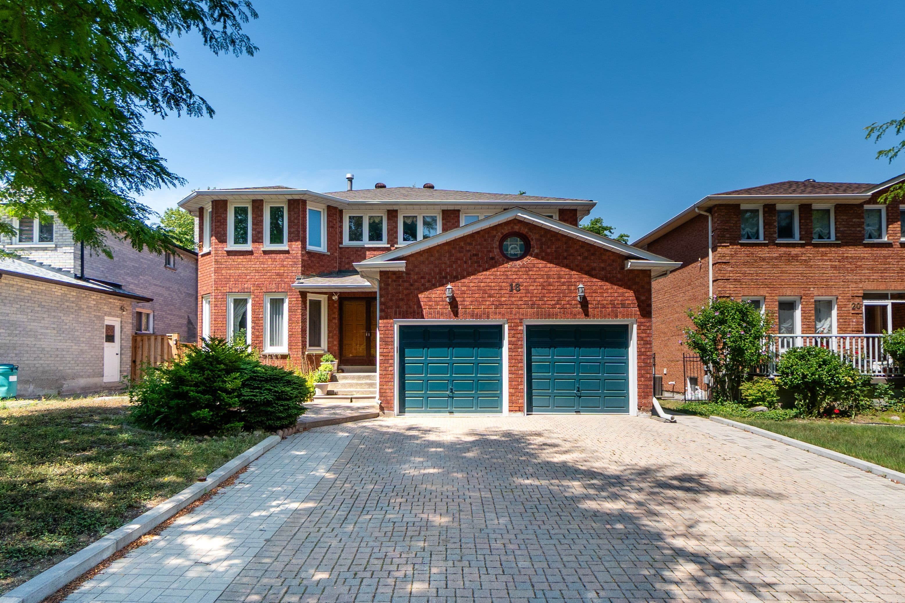 18 Eton Street Lower, Markham, ON L3R 8Y7