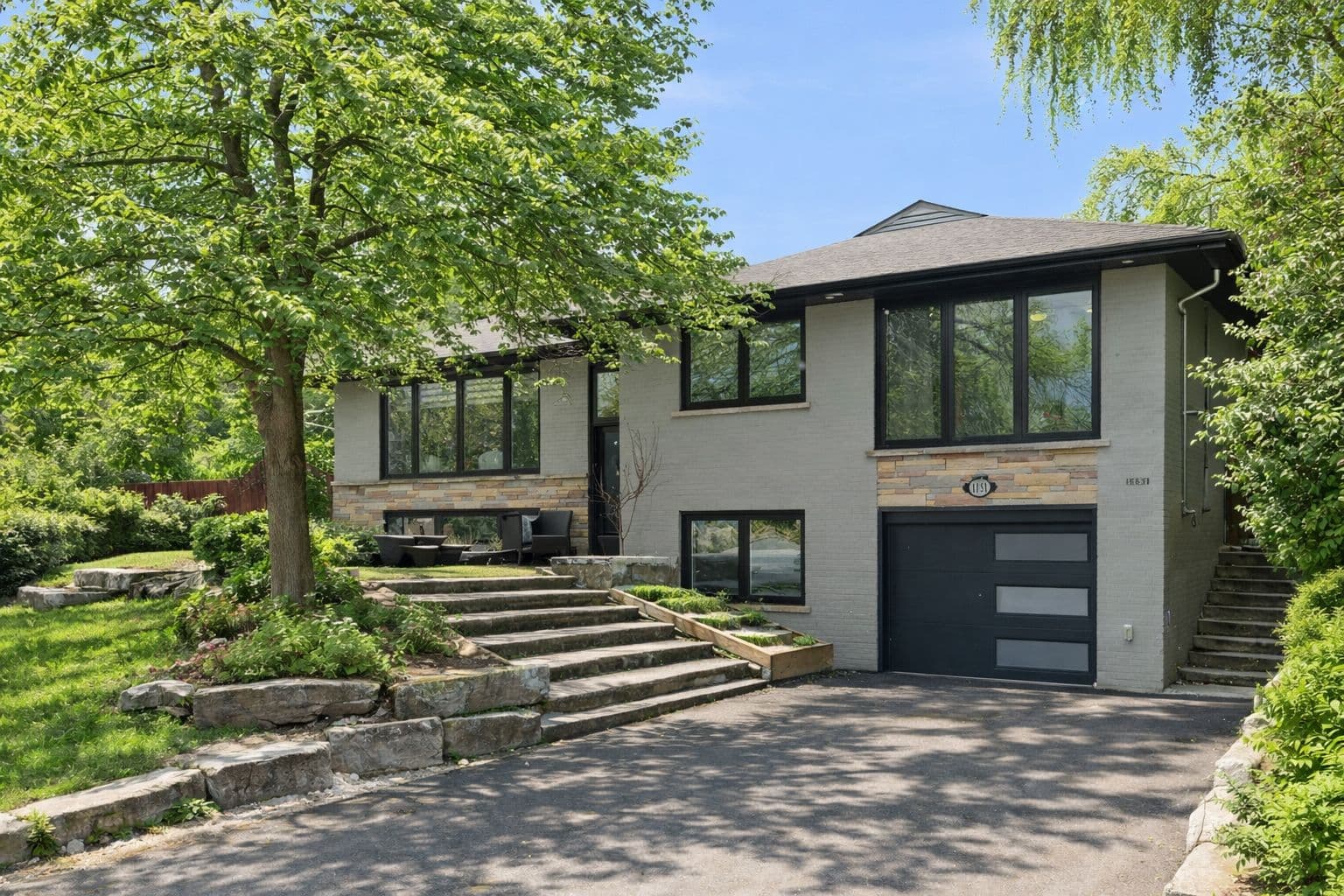 1151 Sarta Road, Oakville, ON L6L 2P1