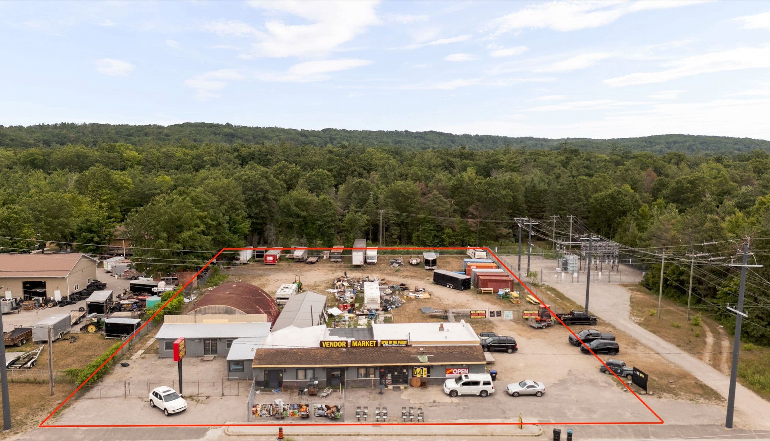 1285 Bayfield Street N Yard, Springwater, ON L9X 0P1