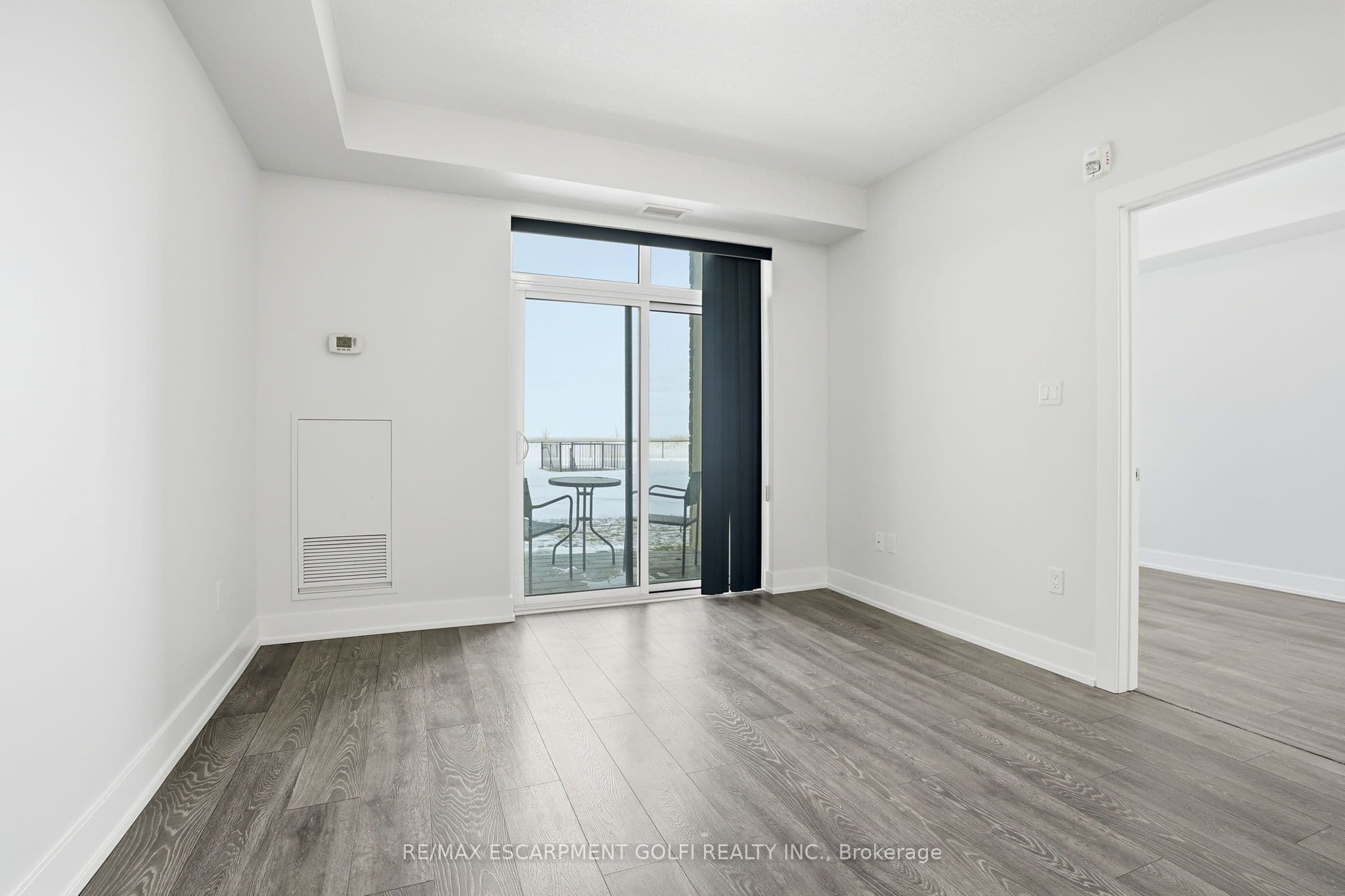 101 Shoreview Place 104, Hamilton, ON L8E 0K2