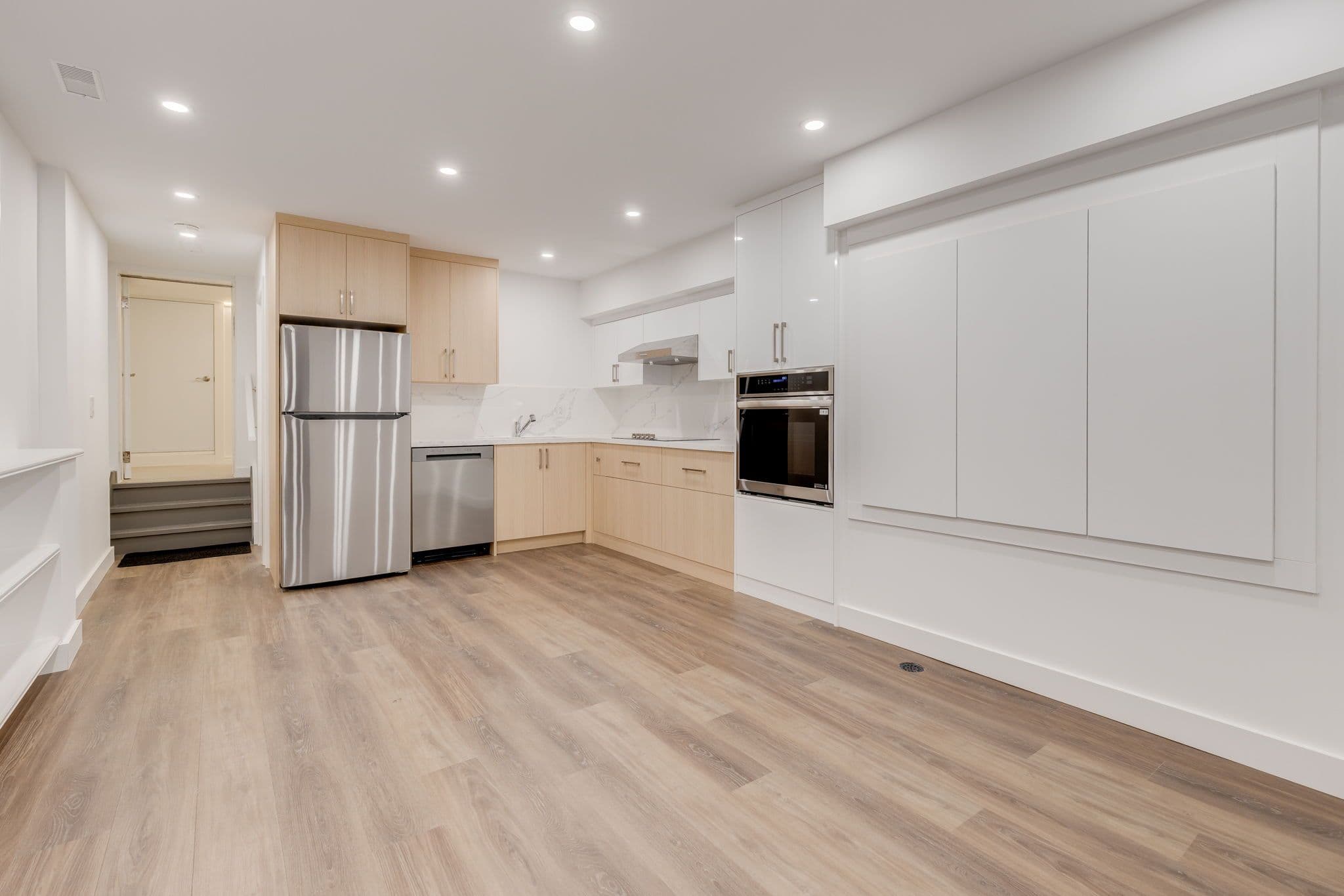 94 Earlscourt Avenue BSMT, Toronto W03, ON M6E 4A9