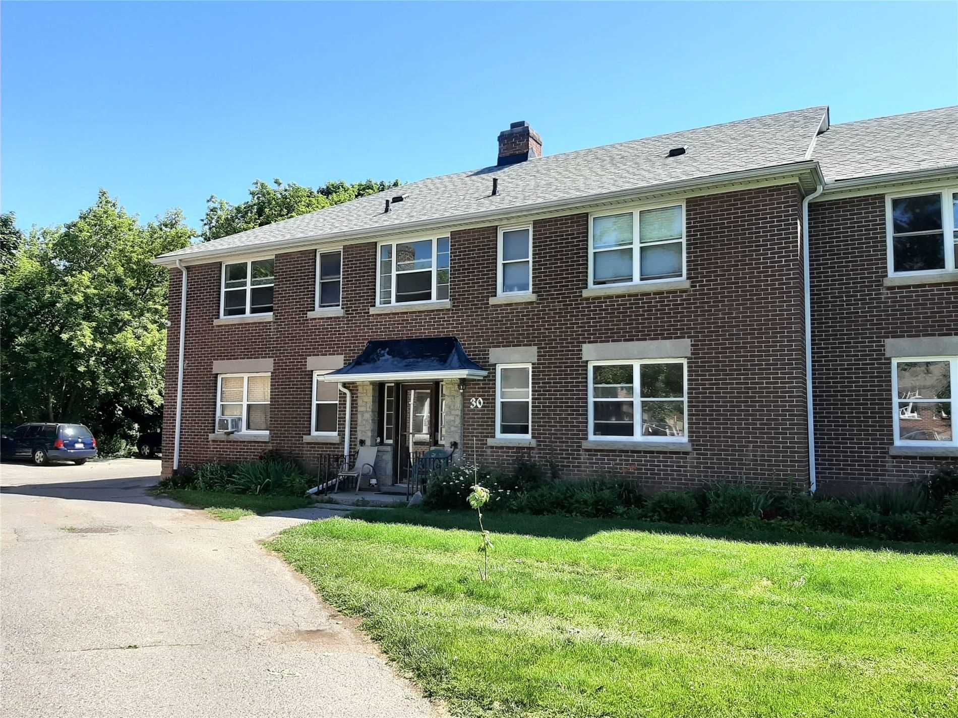 30 Lasalle Court 12, Oshawa, ON L1H 5Y1