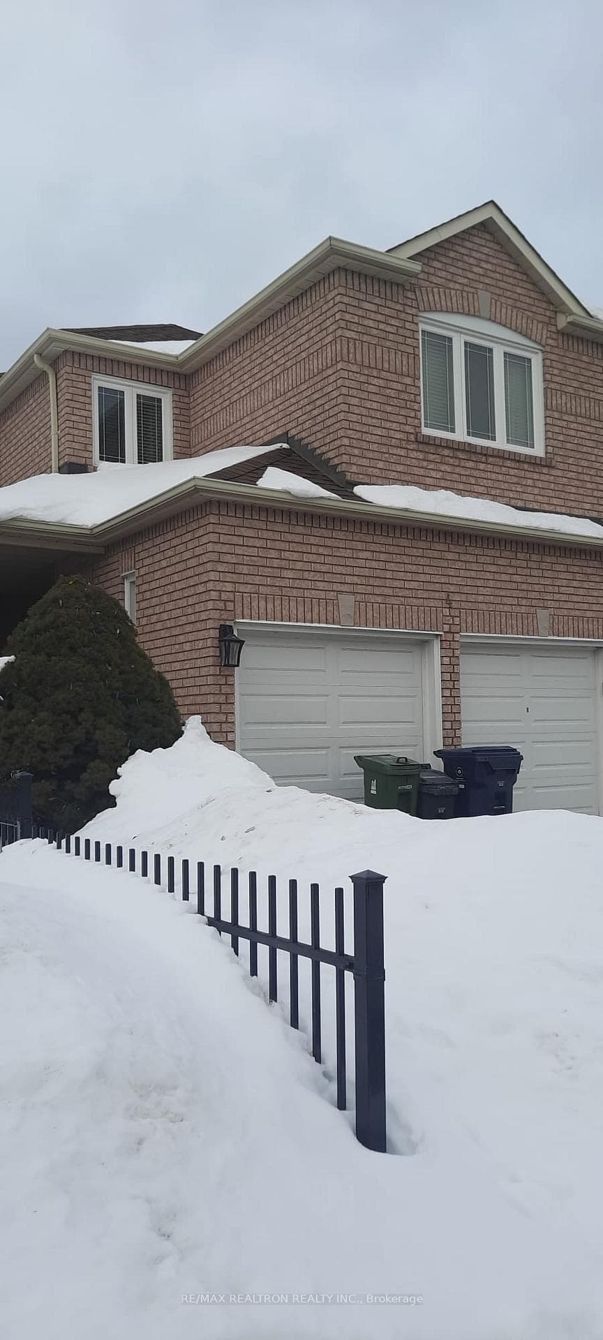 4 Magnum Way Room, Toronto E10, ON M1C 5C3