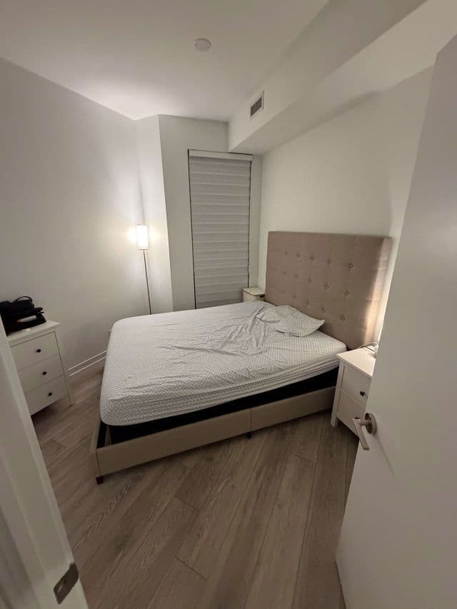 2020 Bathurst Street 739, Toronto C03, ON M5P 0A6