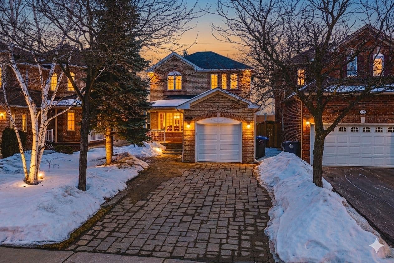 16 Twin Willow Crescent, Brampton, ON L7A 1K1