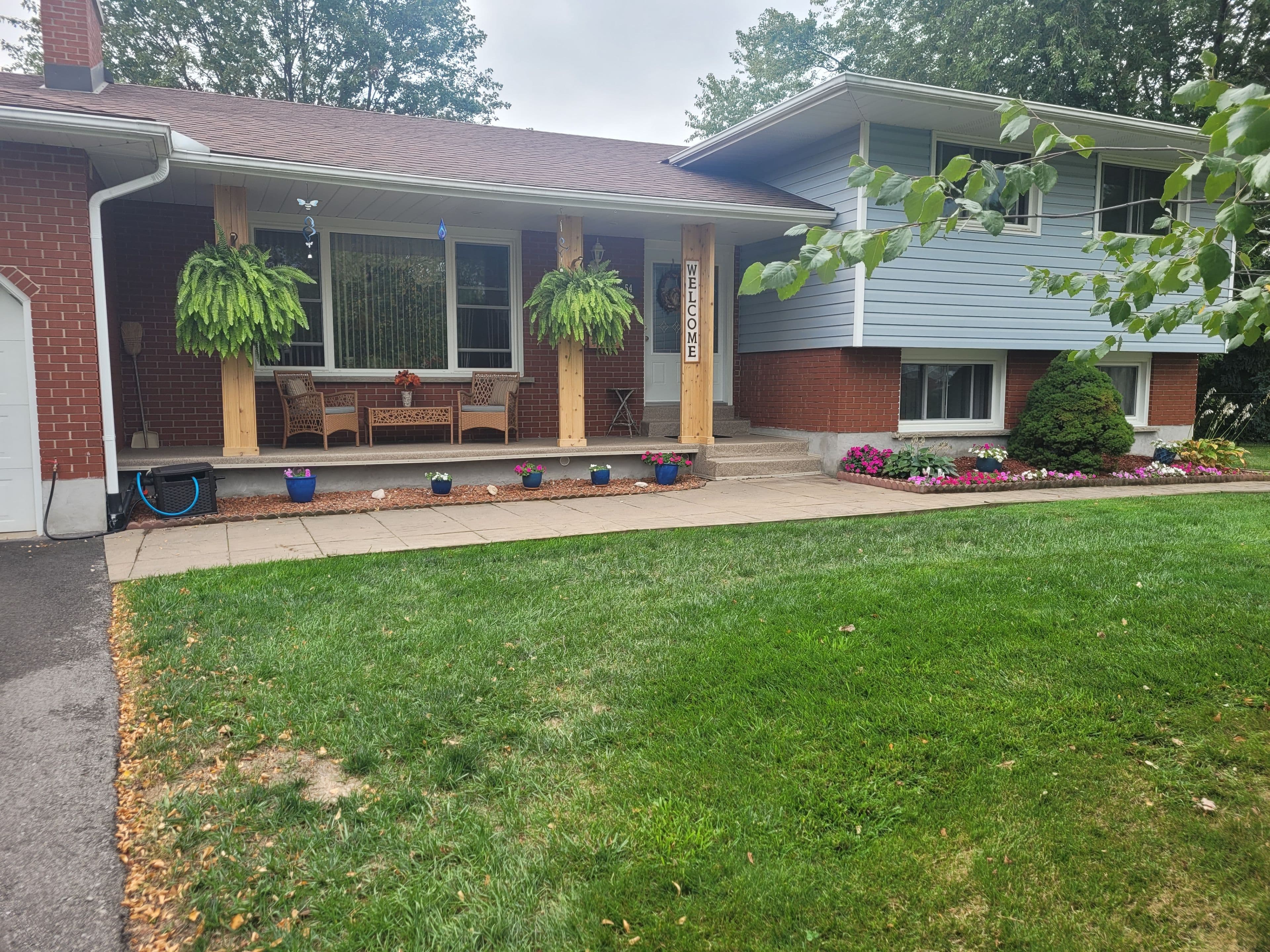 54 Valley Road, St. Catharines, ON L2S 1Y6