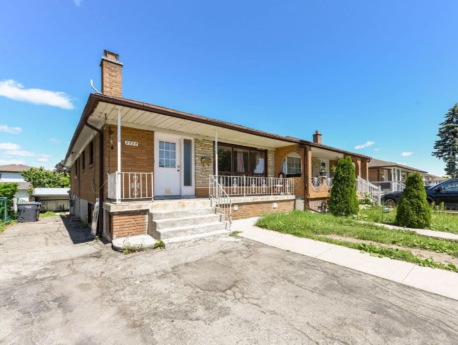 7714 Redstone Road Main, Mississauga, ON L4T 2B9