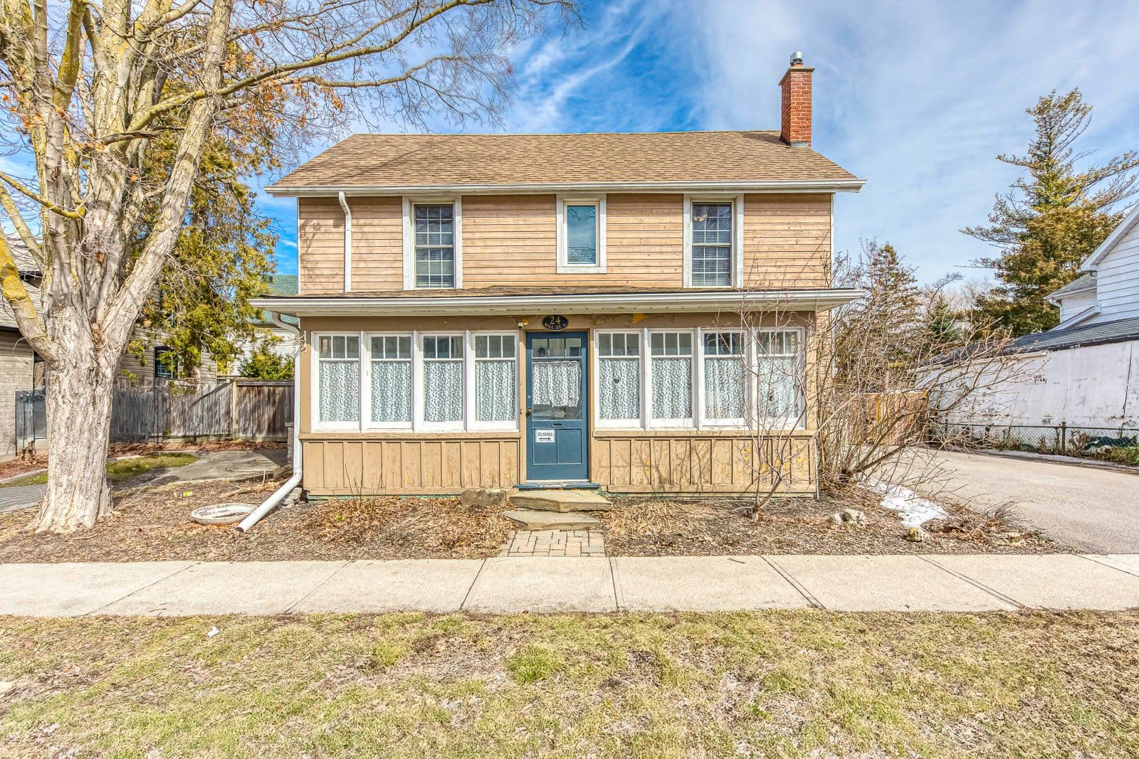 24 Mill Street N, Brampton, ON L6X 1S6