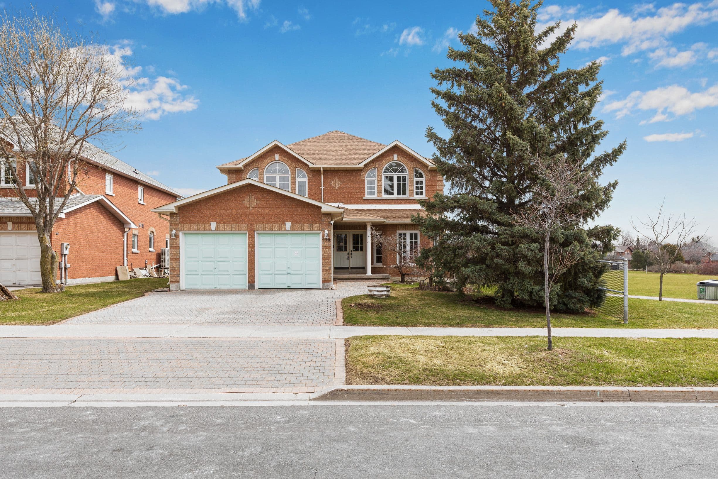 173 Manhattan Drive, Markham, ON L3P 7S1