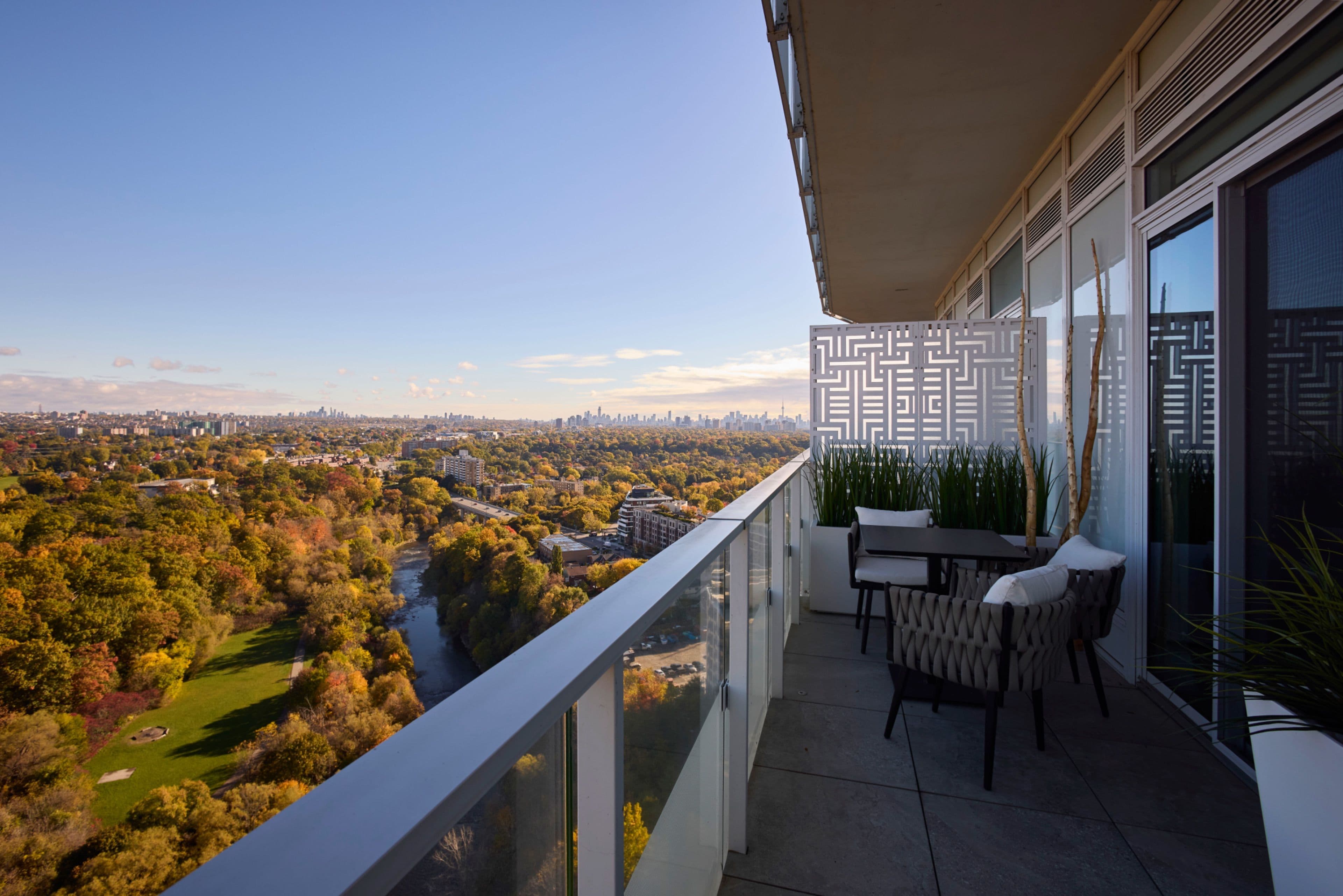 20 Brin Drive 2003, Toronto W08, ON M8X 0B2