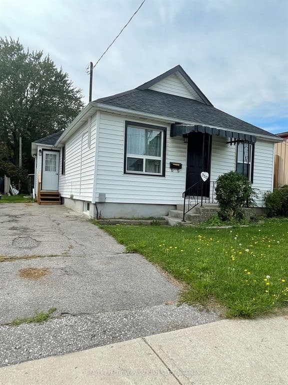 350 Oshawa Boulevard S, Oshawa, ON L1H 5S4