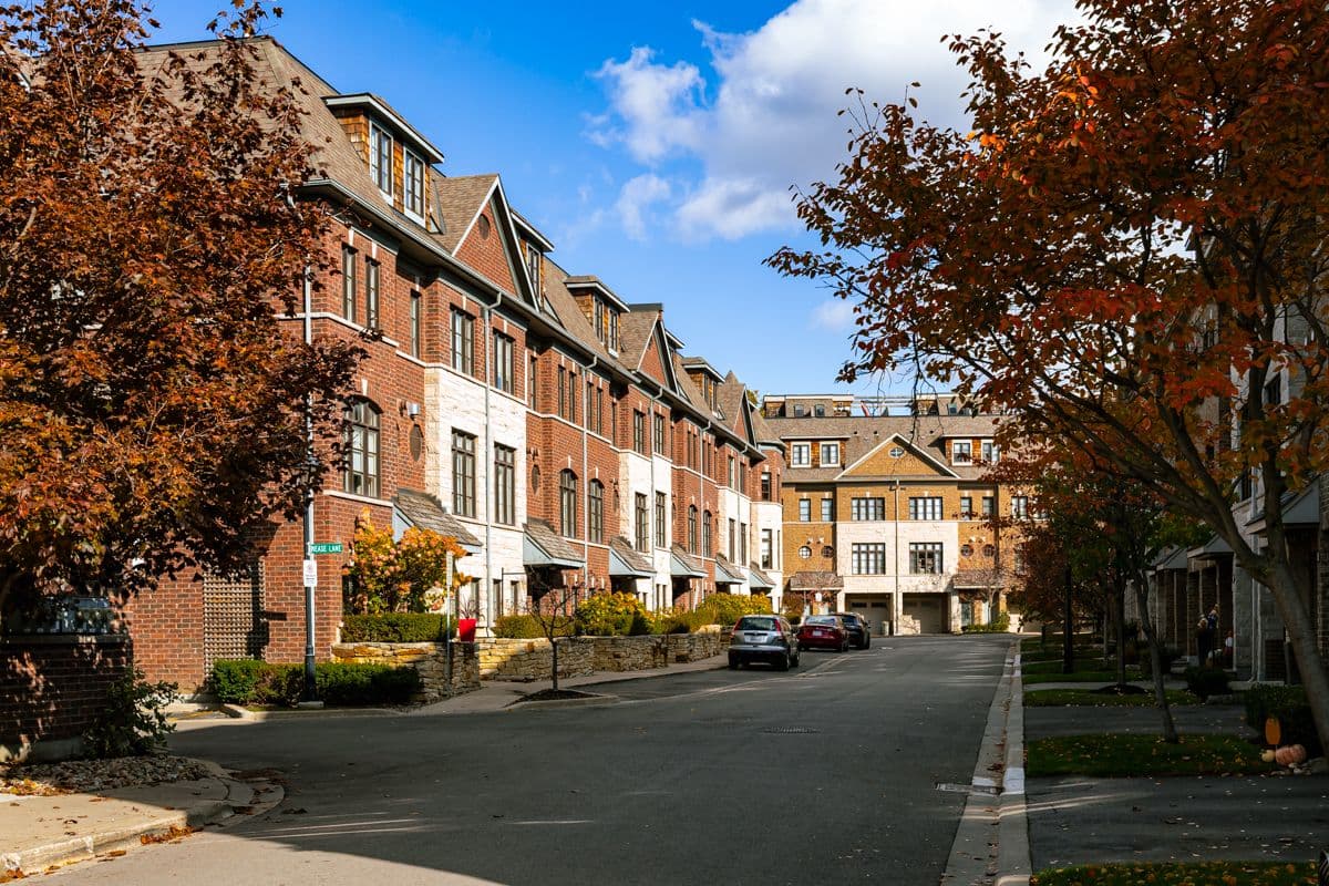 16 Powseland Crescent, Vaughan, ON L4L 0C5