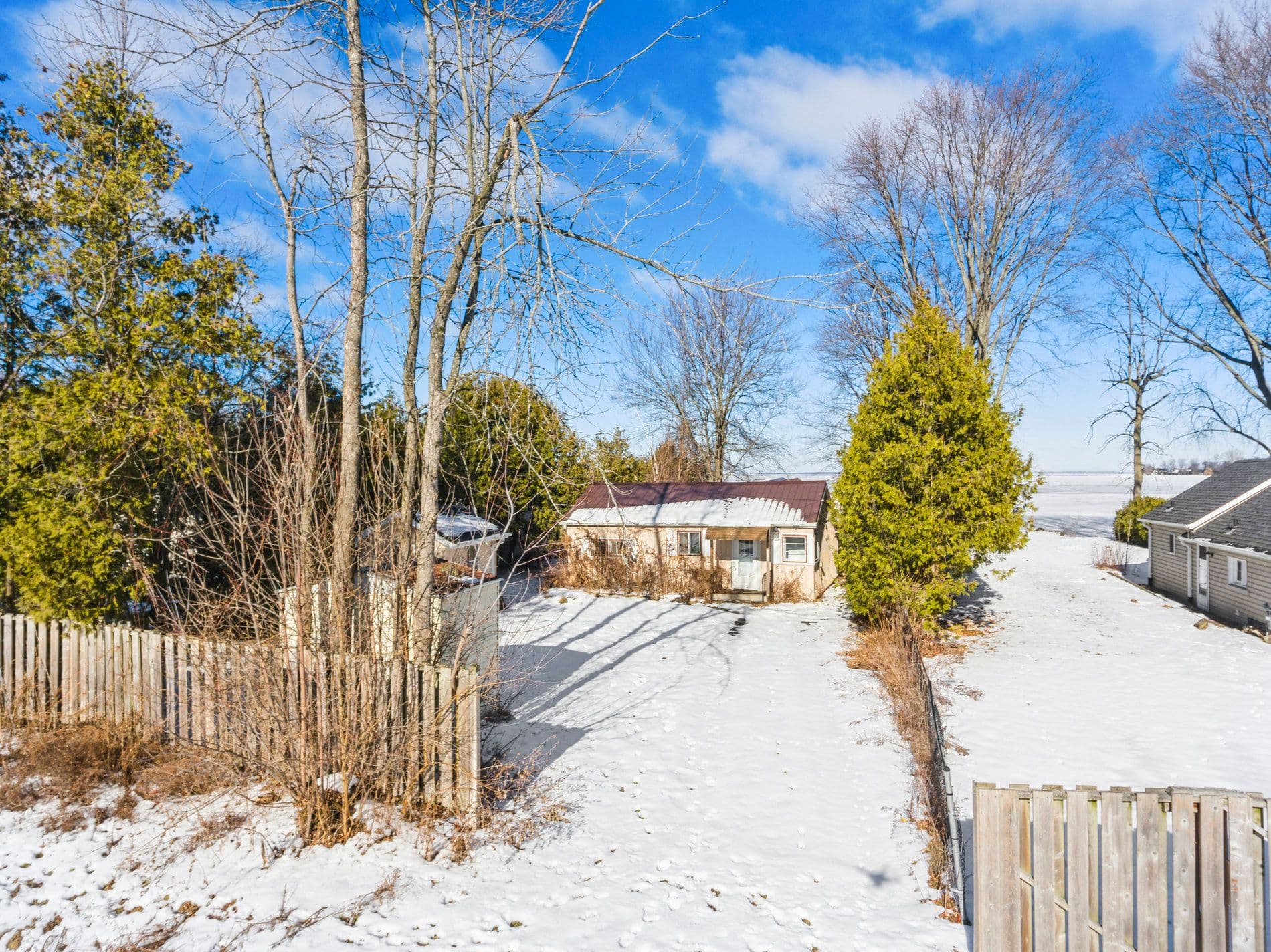 108 Moore's Beach Road, Georgina, ON L0E 1N0