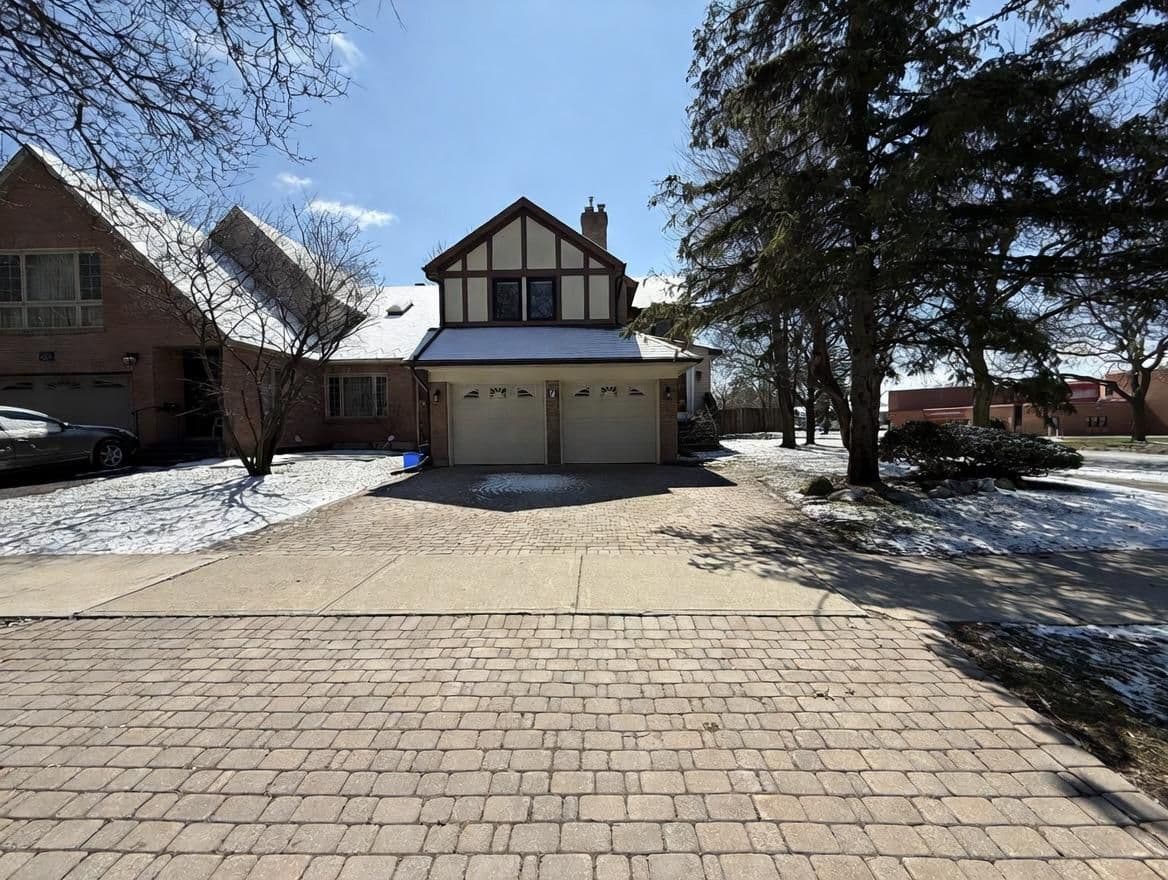 7 Mcmorran Crescent, Vaughan, ON L4J 2T4