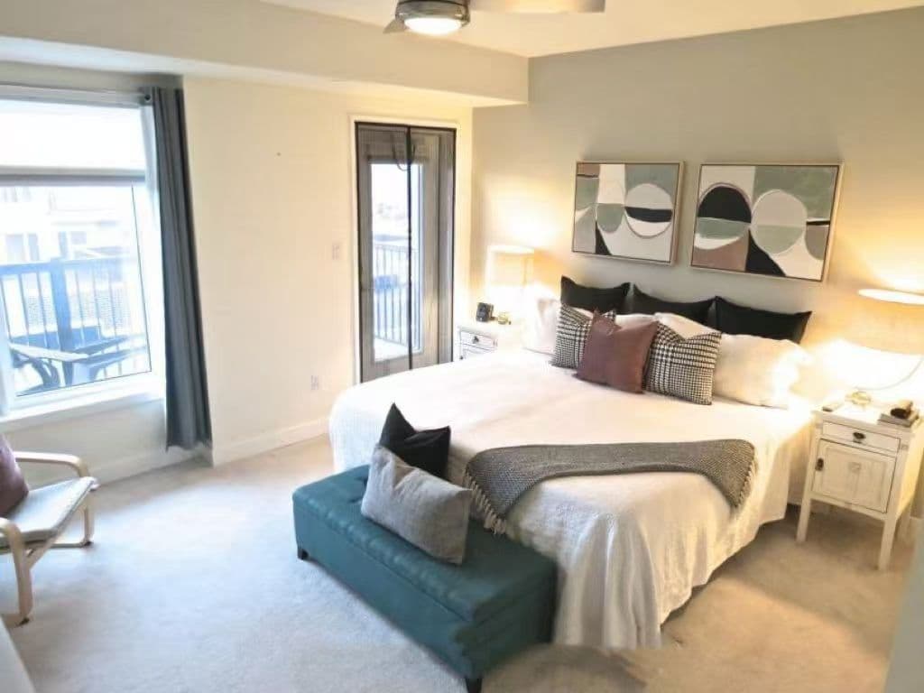 70 William Duncan Road, Toronto W05, ON M3K 0C5