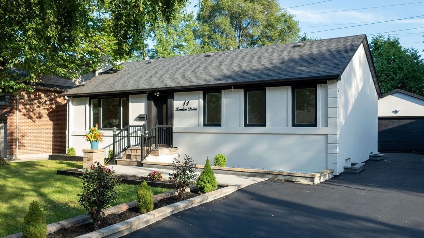 11 Kenton Drive, Toronto C07, ON M2R 2H6