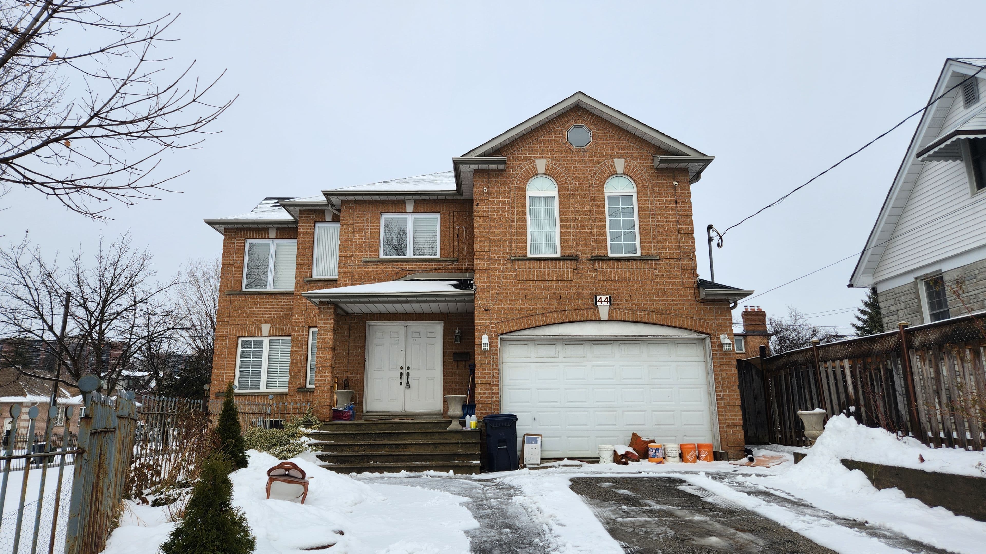 44 Reuben Avenue, Toronto W05, ON M9M 1E5