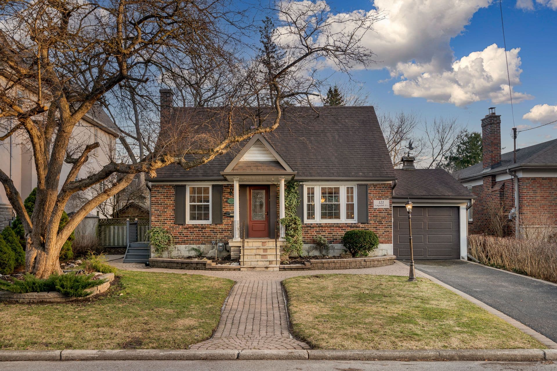 121 Kingsdale Avenue, Toronto C14, ON M2N 3W5