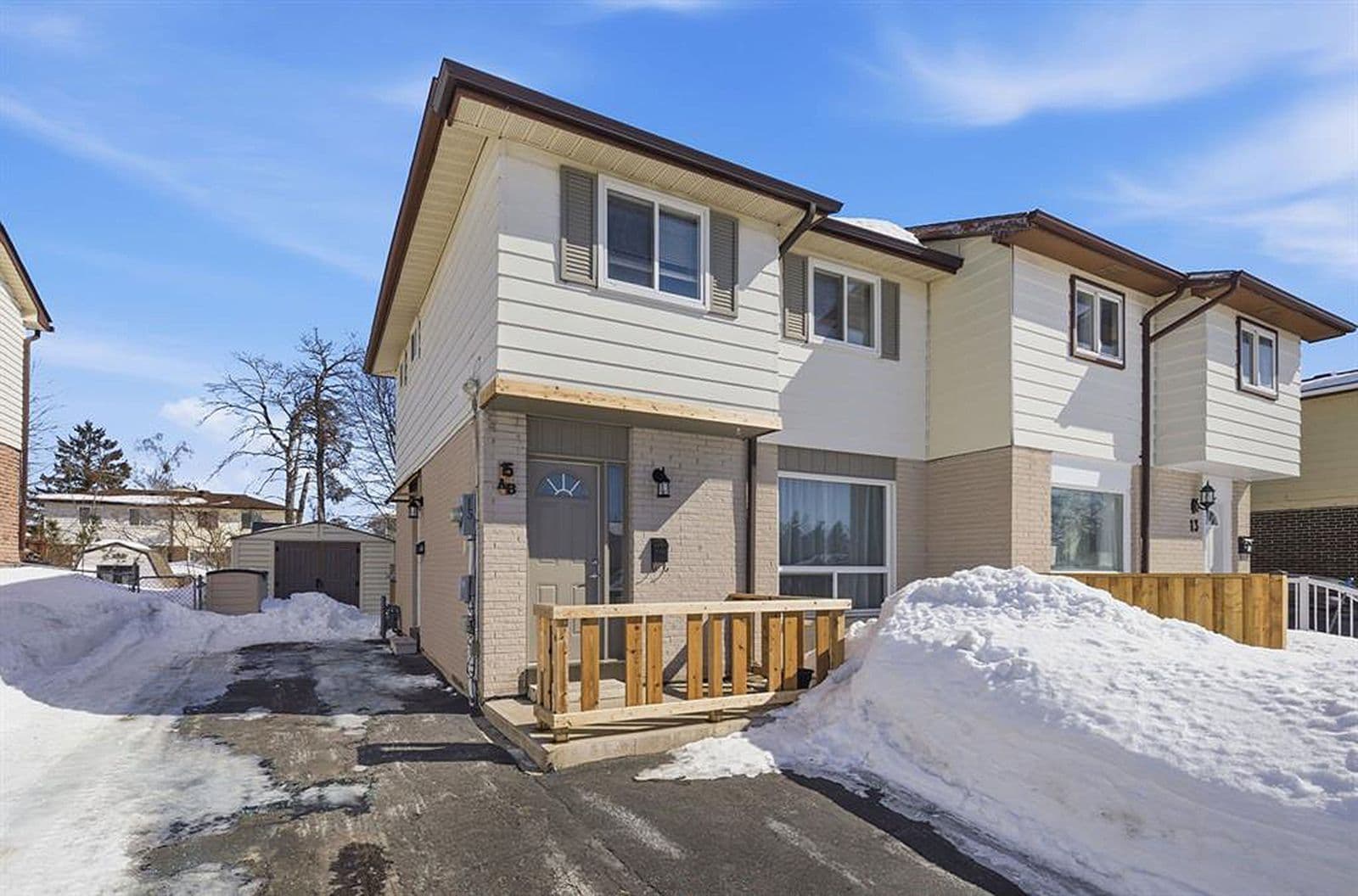 15 Christie Crescent Basement, Barrie, ON L4N 4V2