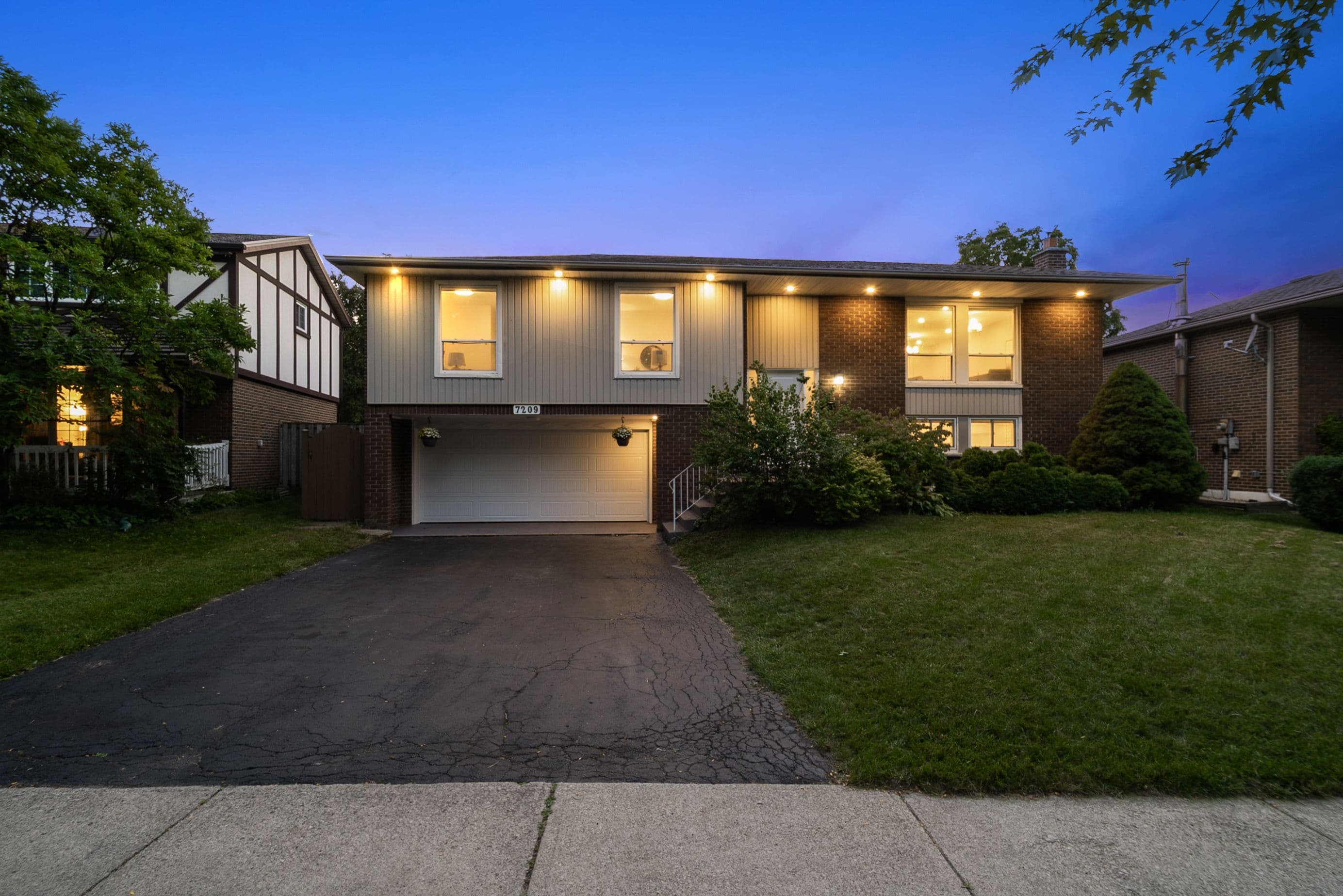 7209 Fayette Circle, Mississauga, ON L5N 1Y5