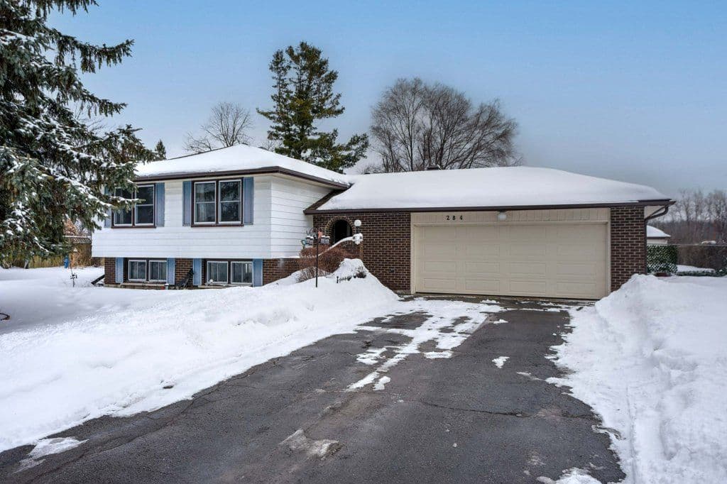 284 Catalina Drive, Quinte West, ON K8R 1C7