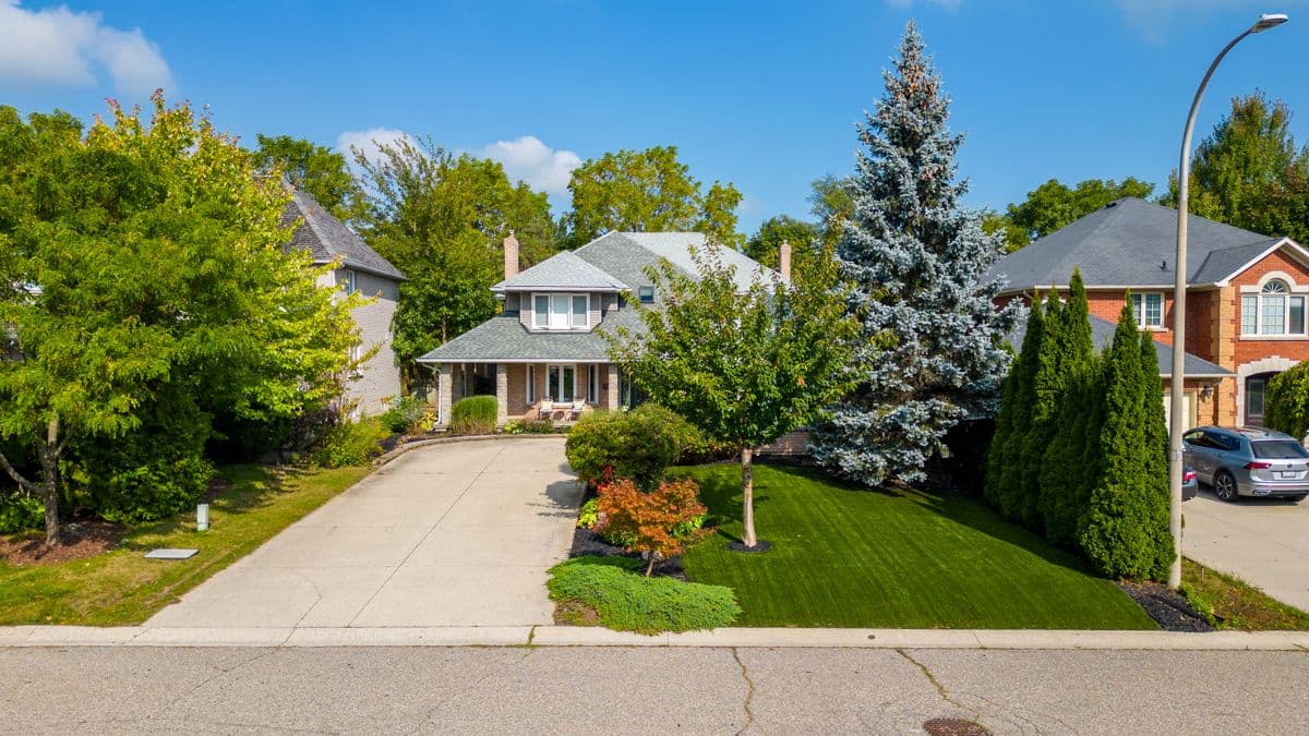 117 Miller Drive, Hamilton, ON L9G 4W2