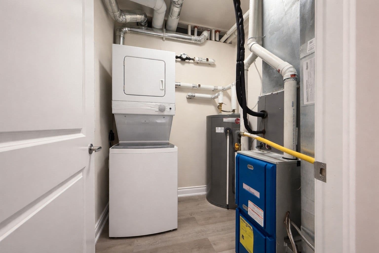 259 King Street E 103, Hamilton, ON L8G 1L9