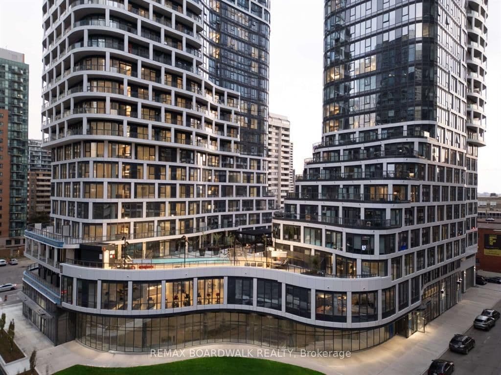 400 Albert Street A711, Ottawa Centre, ON K1R 0G6