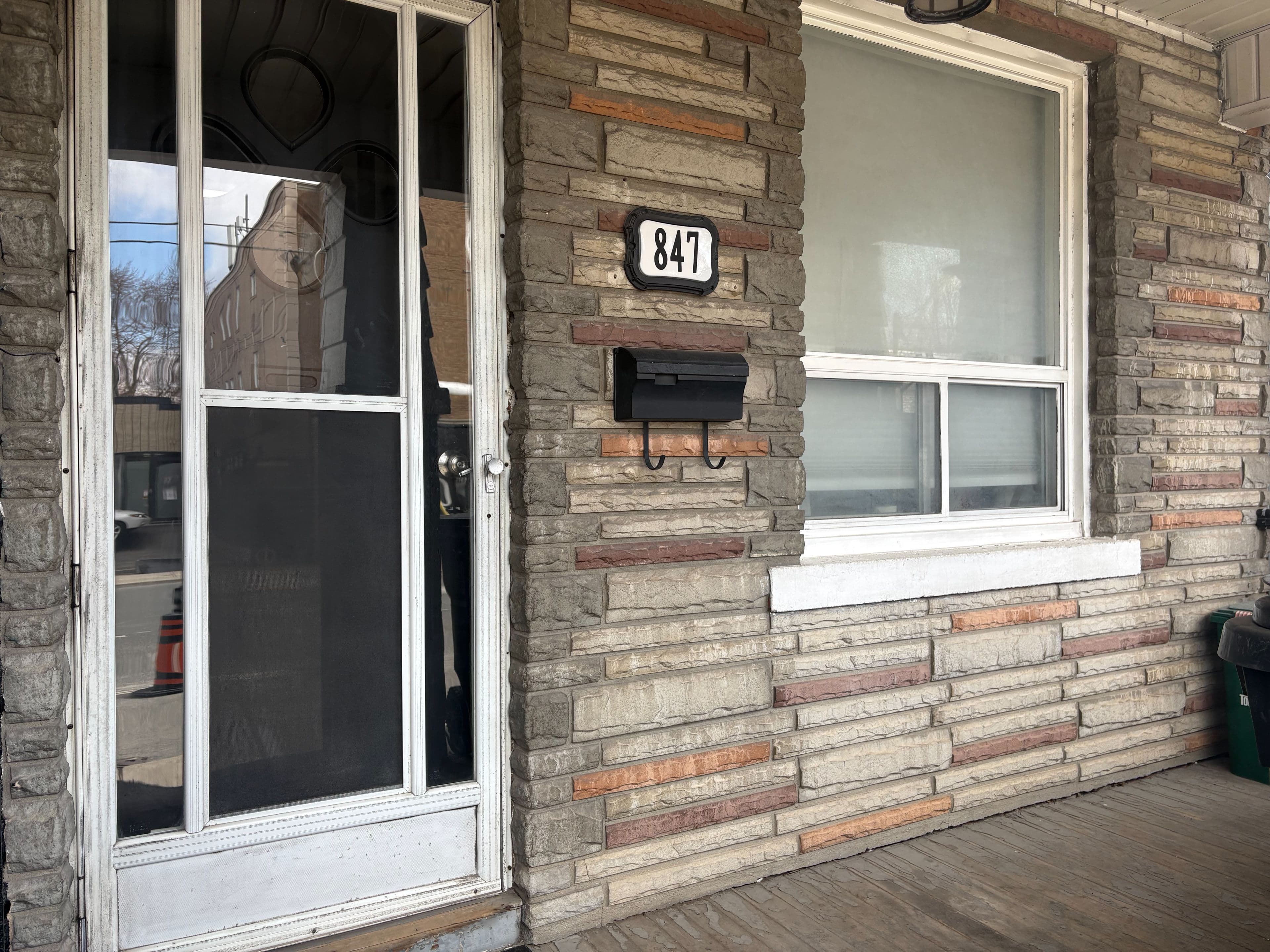 847 Pape Avenue Upper, Toronto E03, ON M4K 3T7