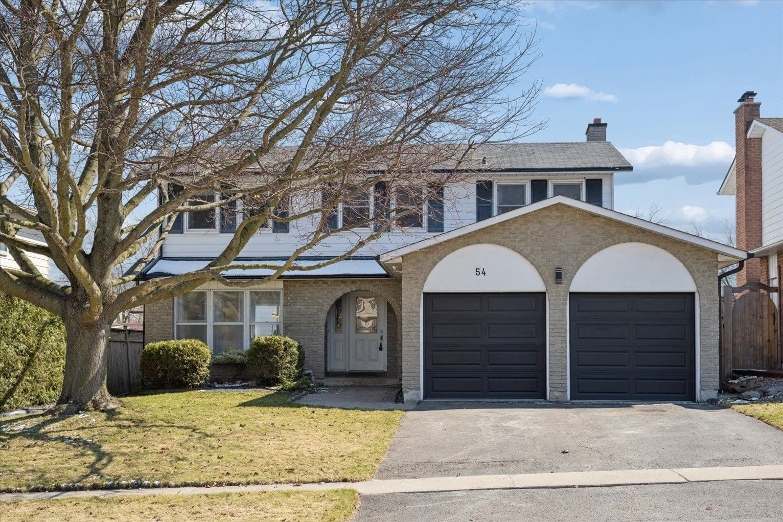 54 Rosalynne Avenue, Clarington, ON L1C 3X8