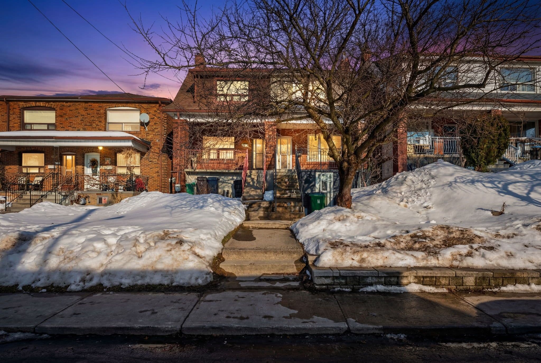 45 Caledonia Road Lower, Toronto W03, ON M6E 4S3